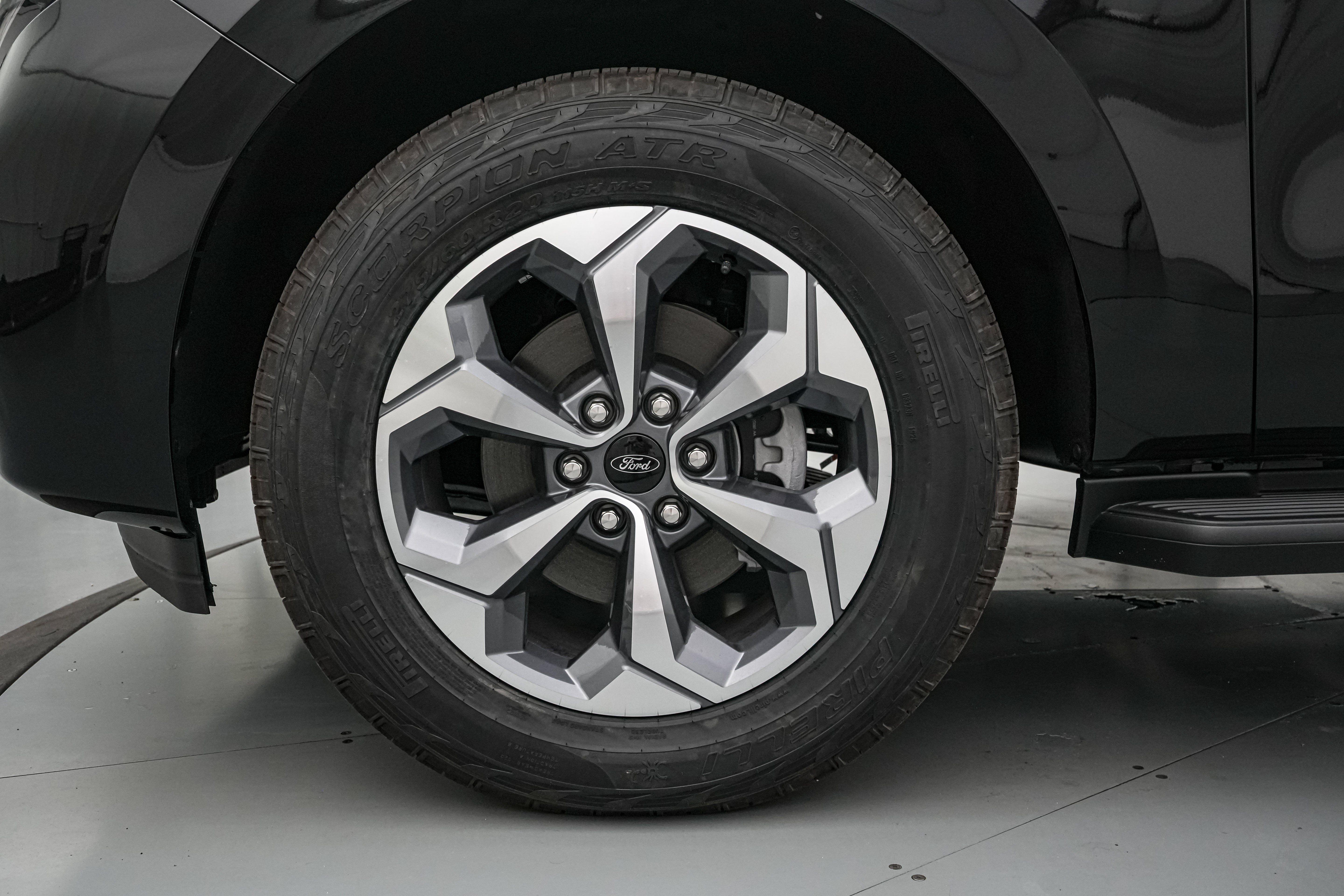 2027 Ford Expedition Max Active