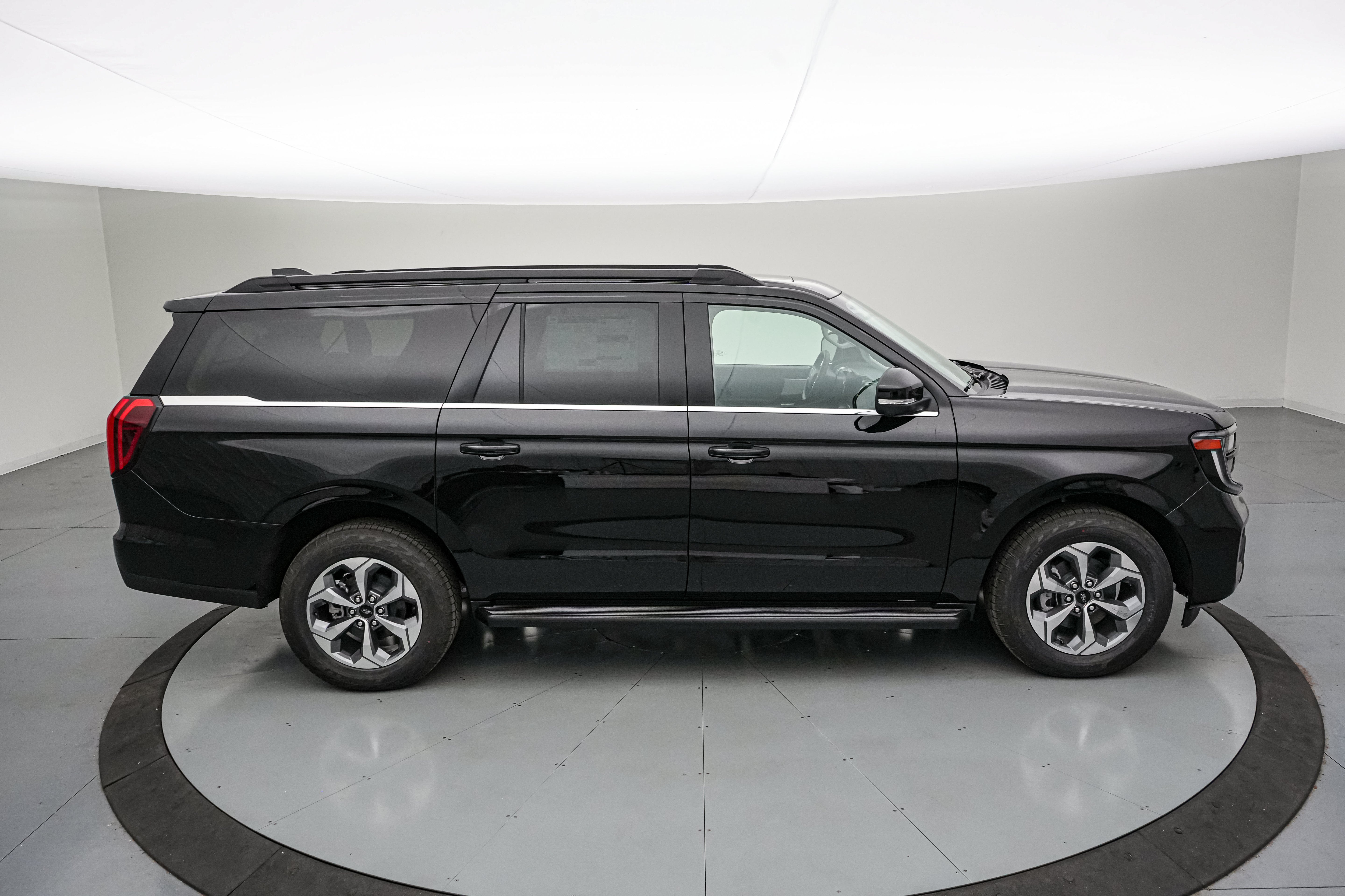 2027 Ford Expedition Max Active