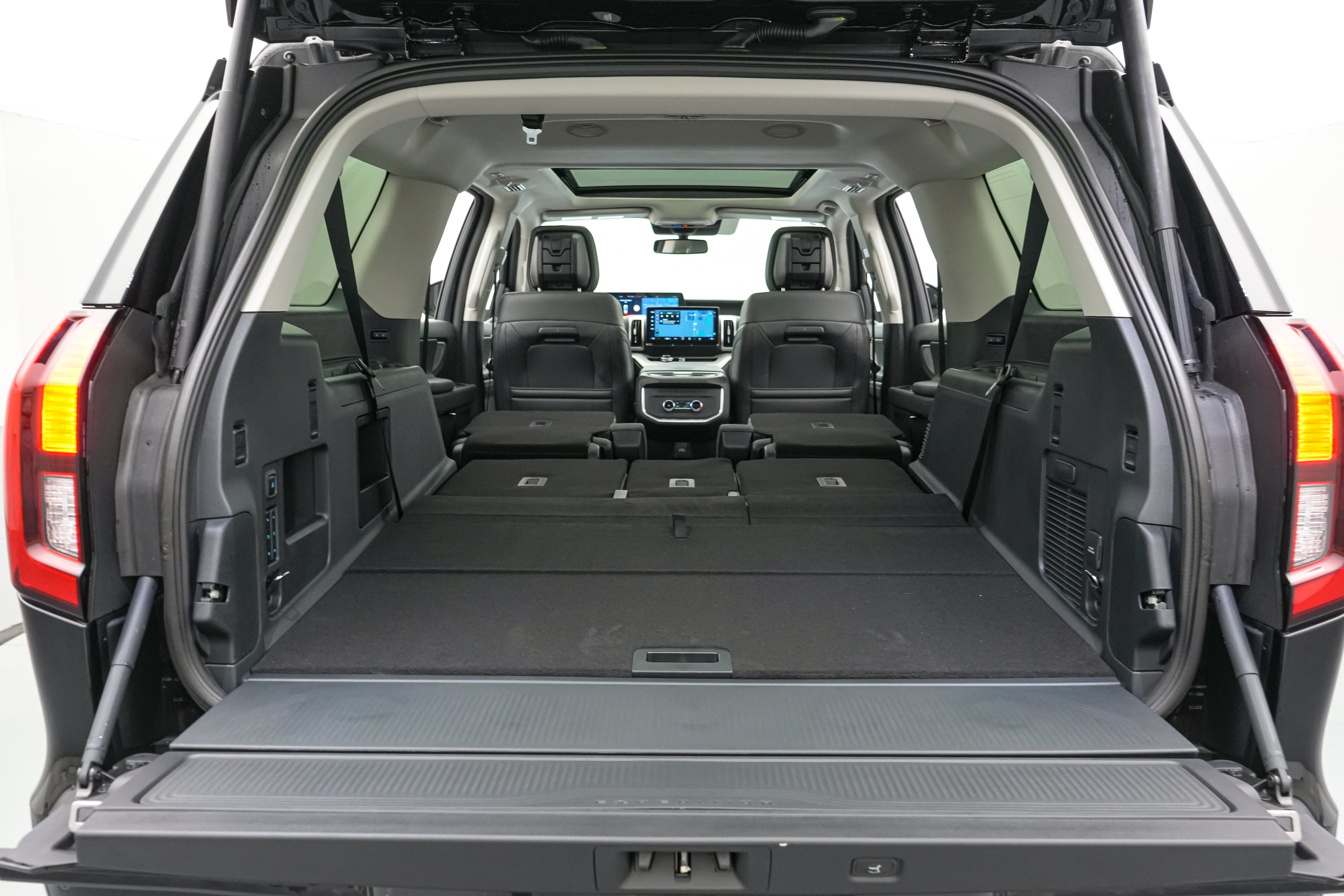 2027 Ford Expedition Max Active
