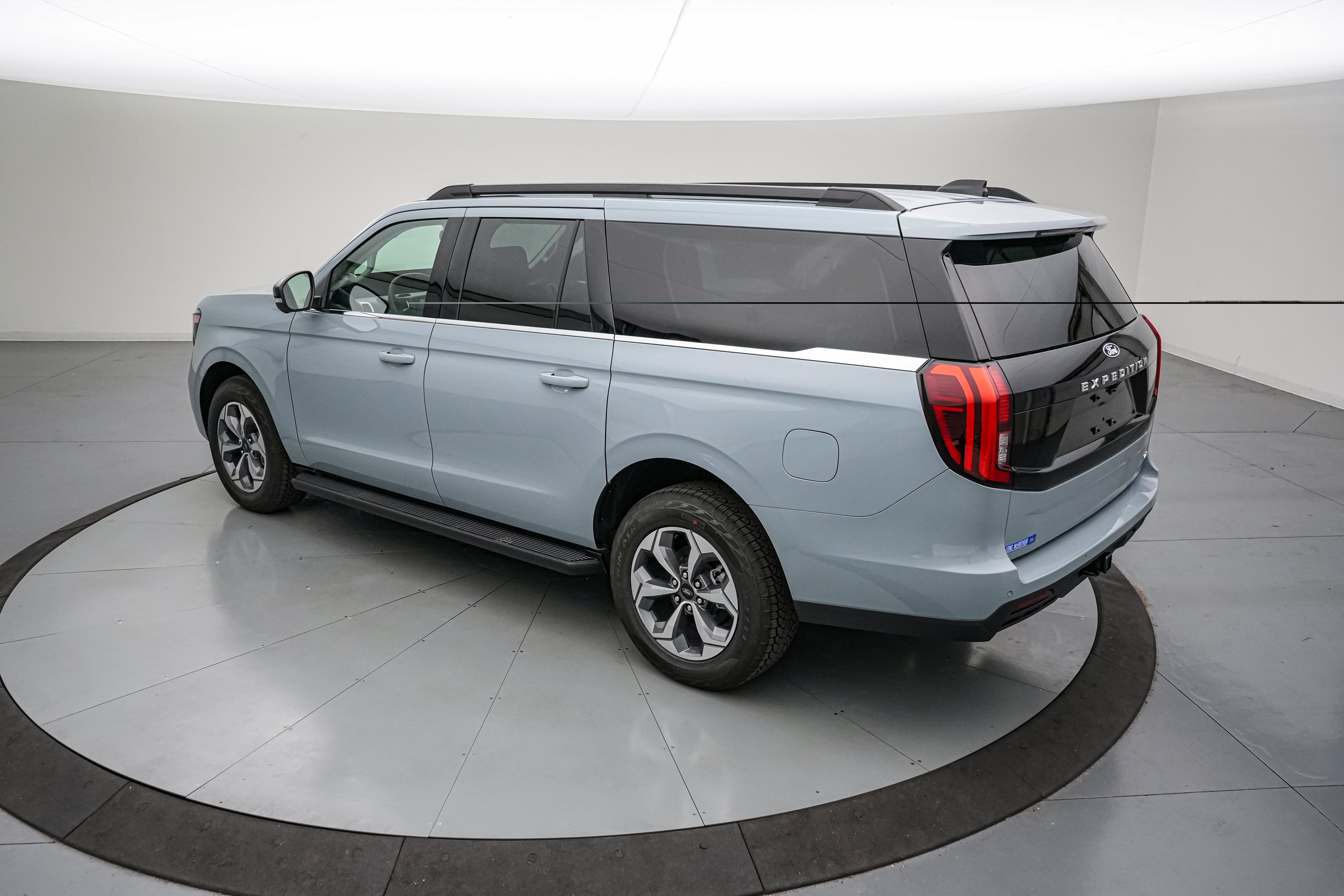 2027 Ford Expedition Max Active