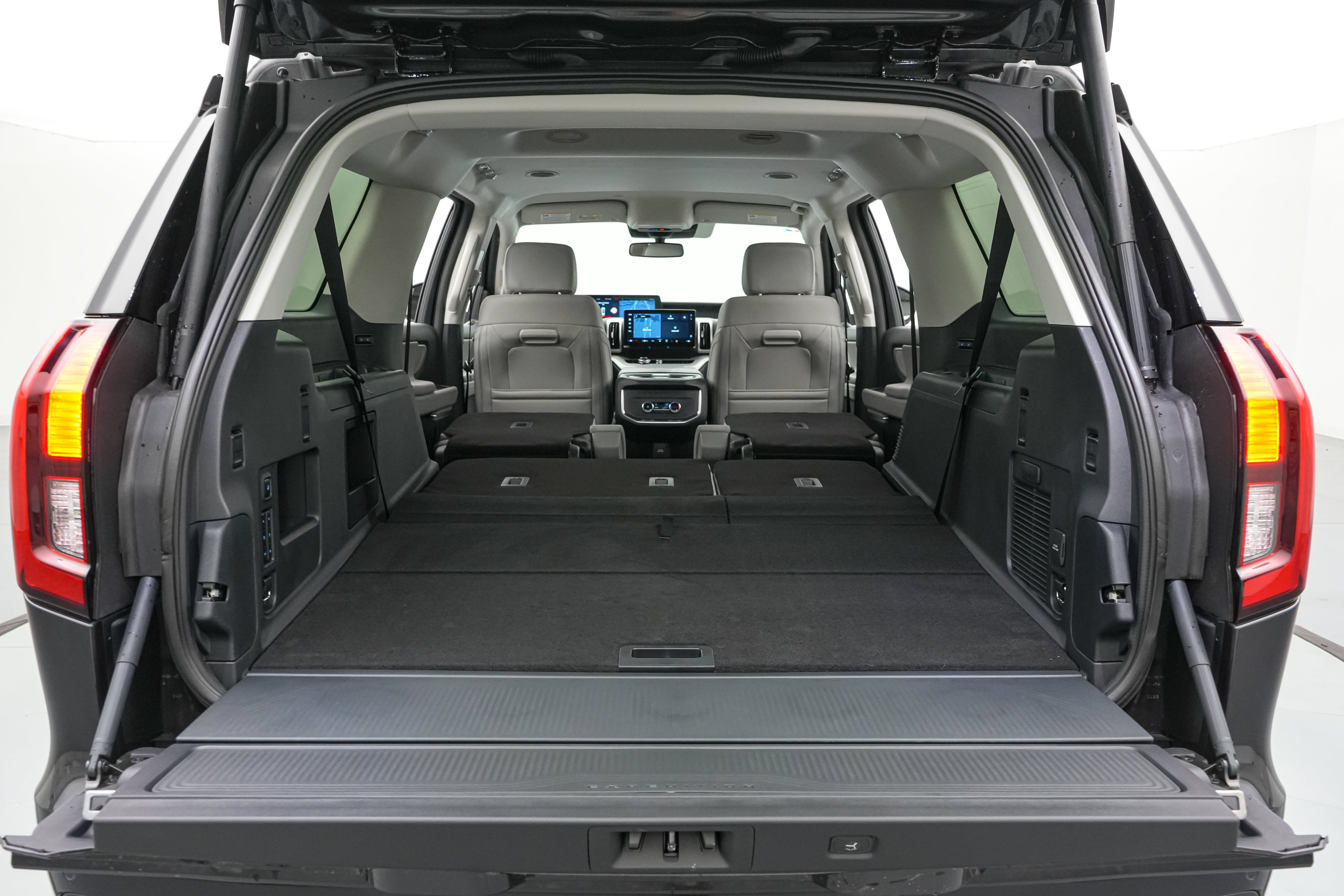 2027 Ford Expedition Max Active