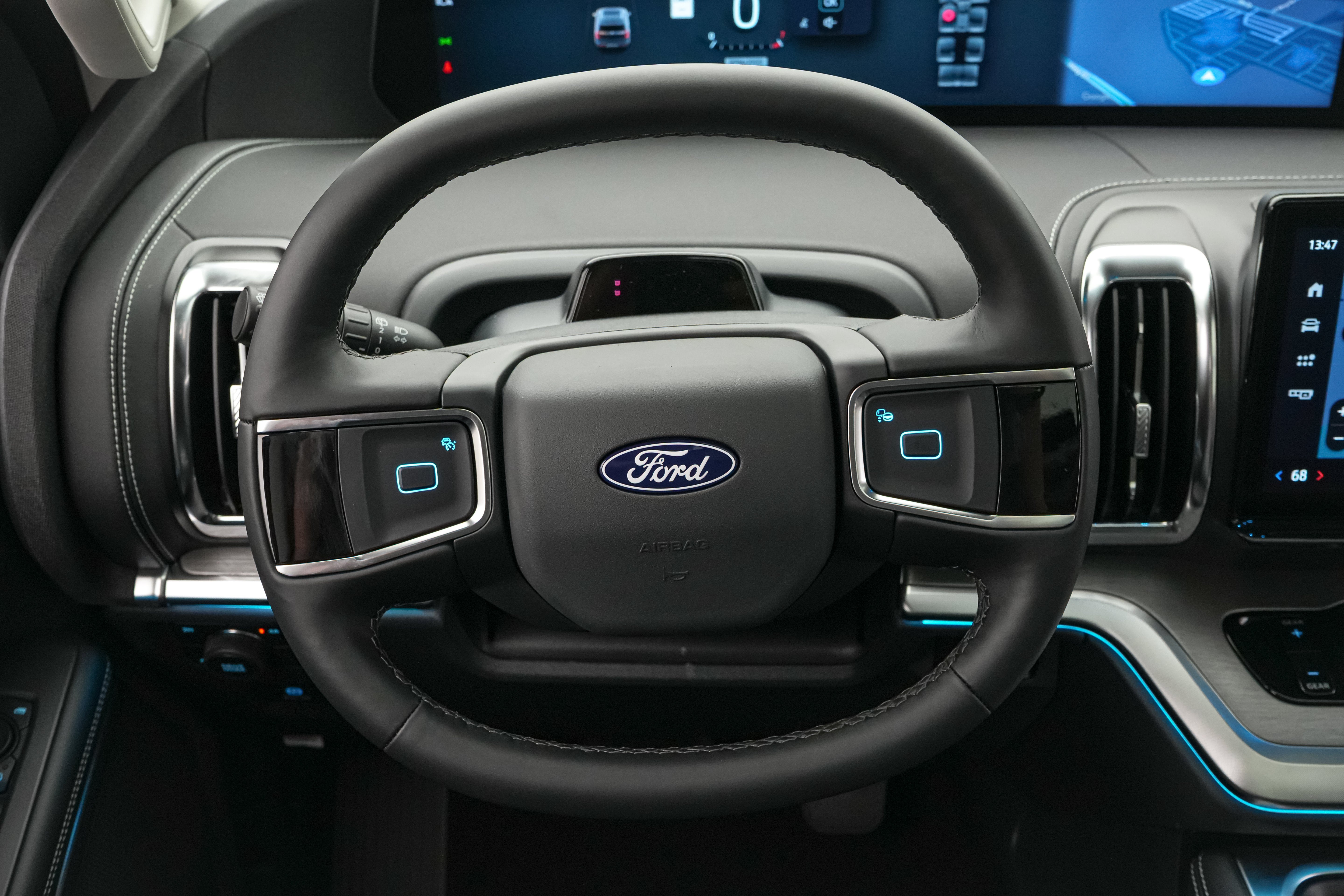 2027 Ford Expedition Max Platinum
