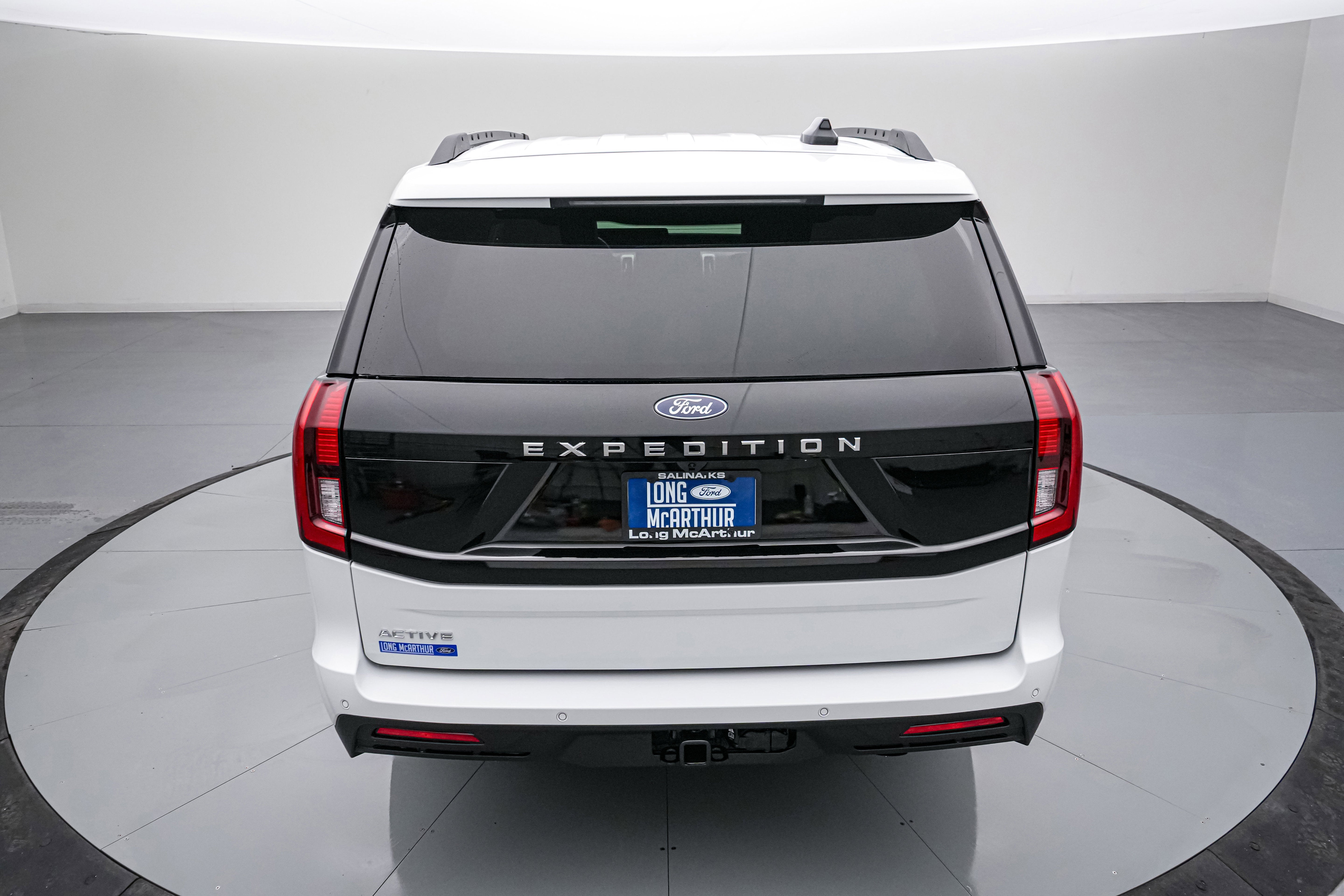 2026 Ford Expedition Active