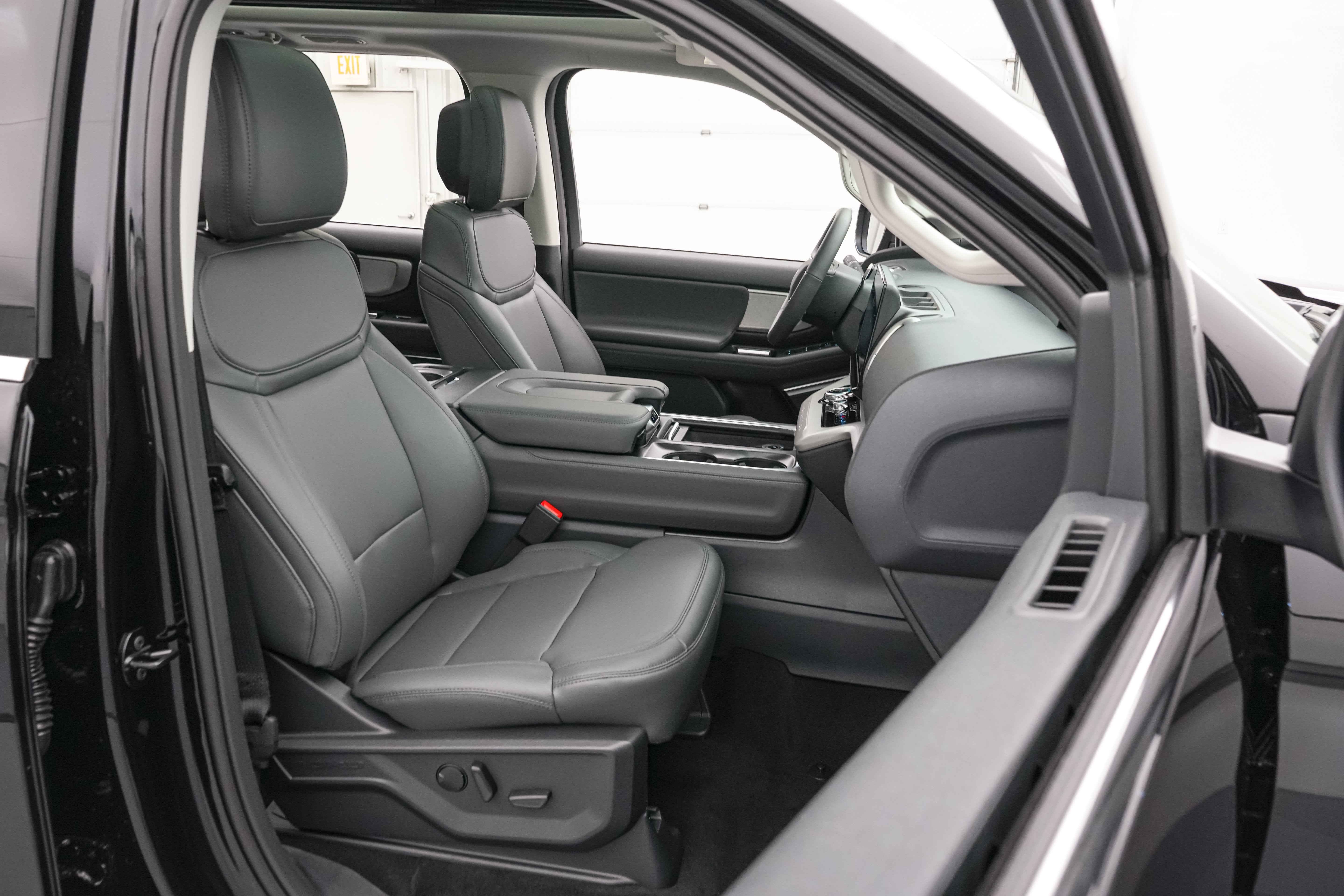 2027 Ford Expedition Active