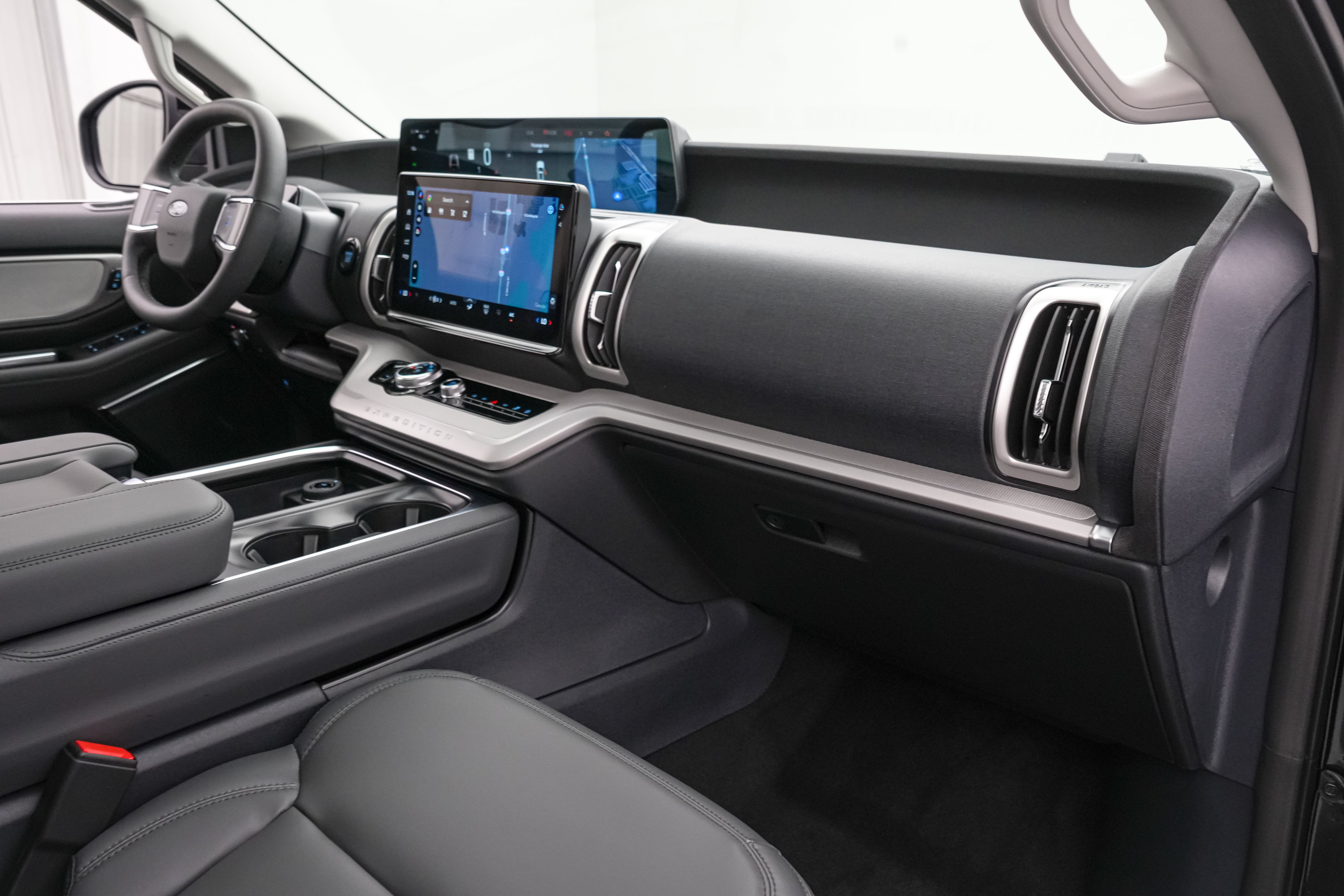 2027 Ford Expedition Active