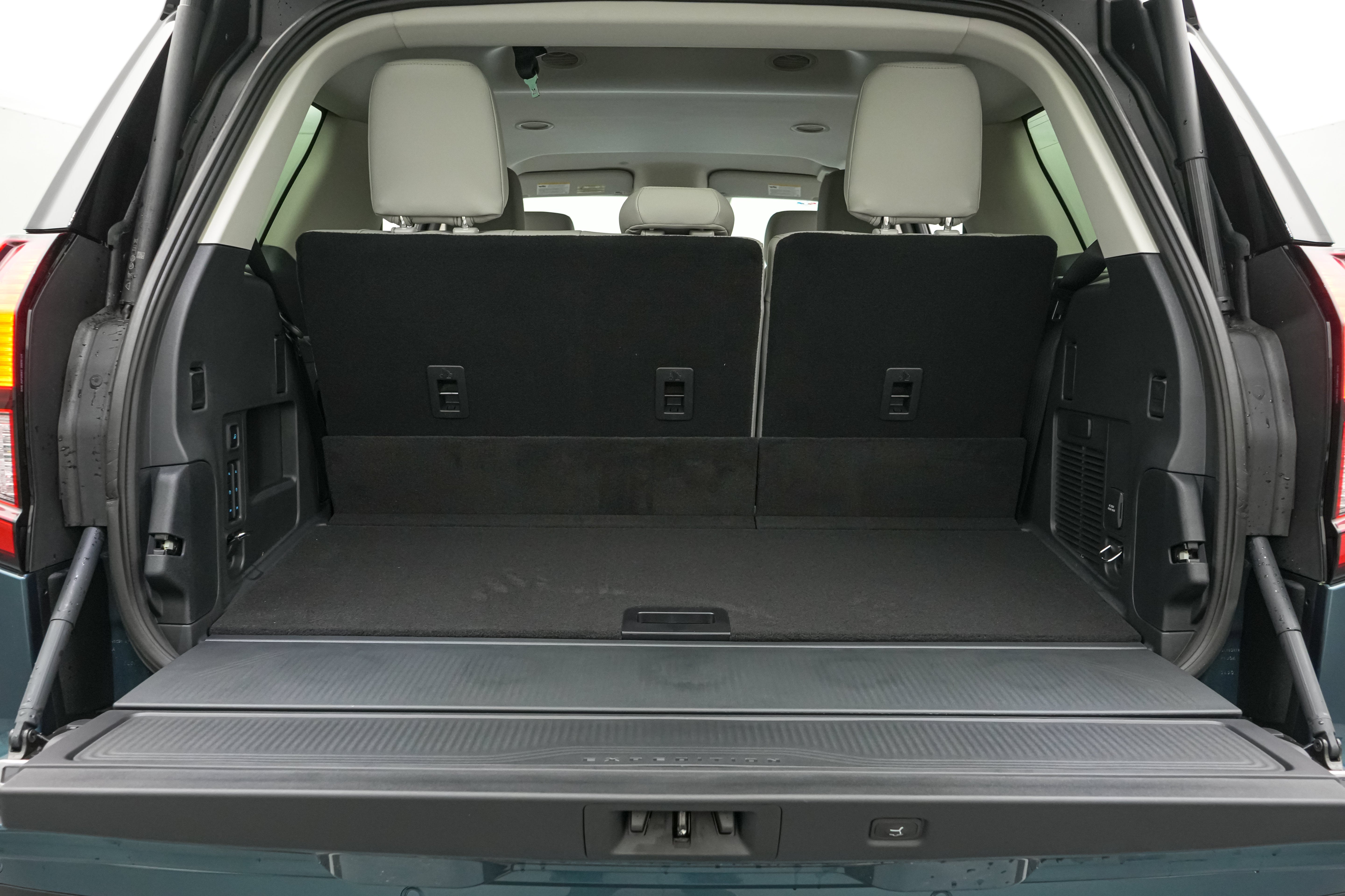2027 Ford Expedition Active