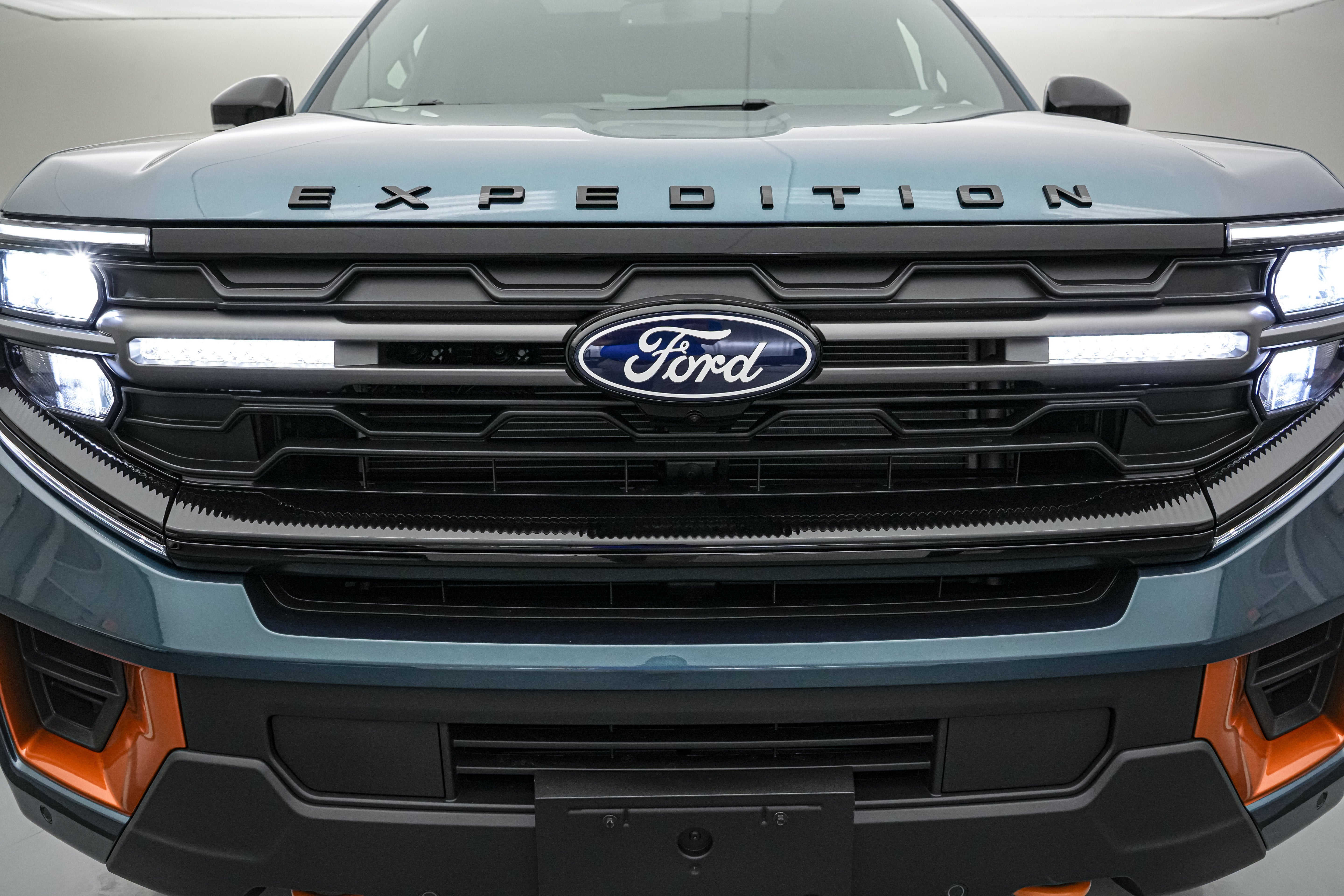 2027 Ford Expedition Tremor