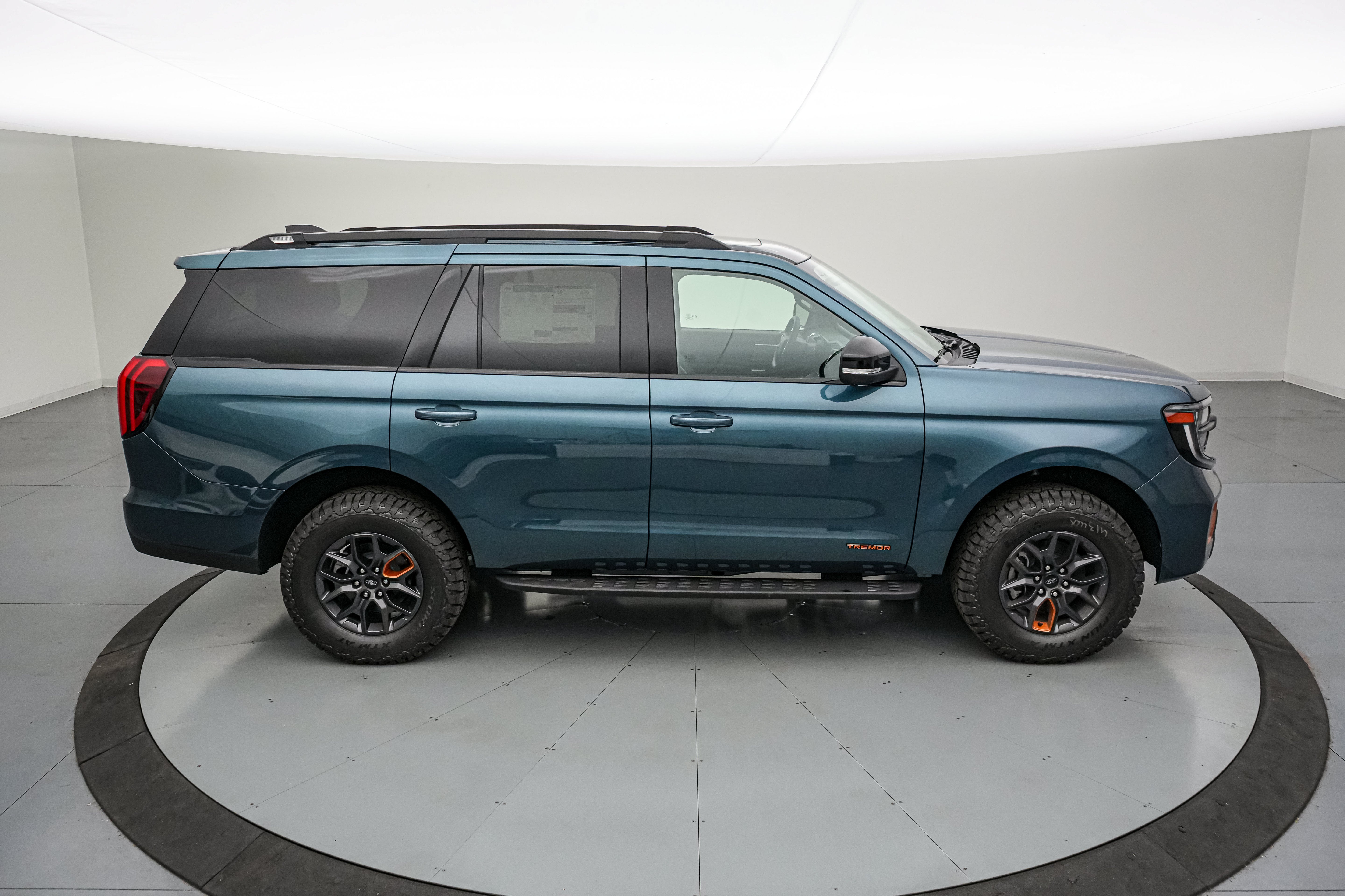 2027 Ford Expedition Tremor