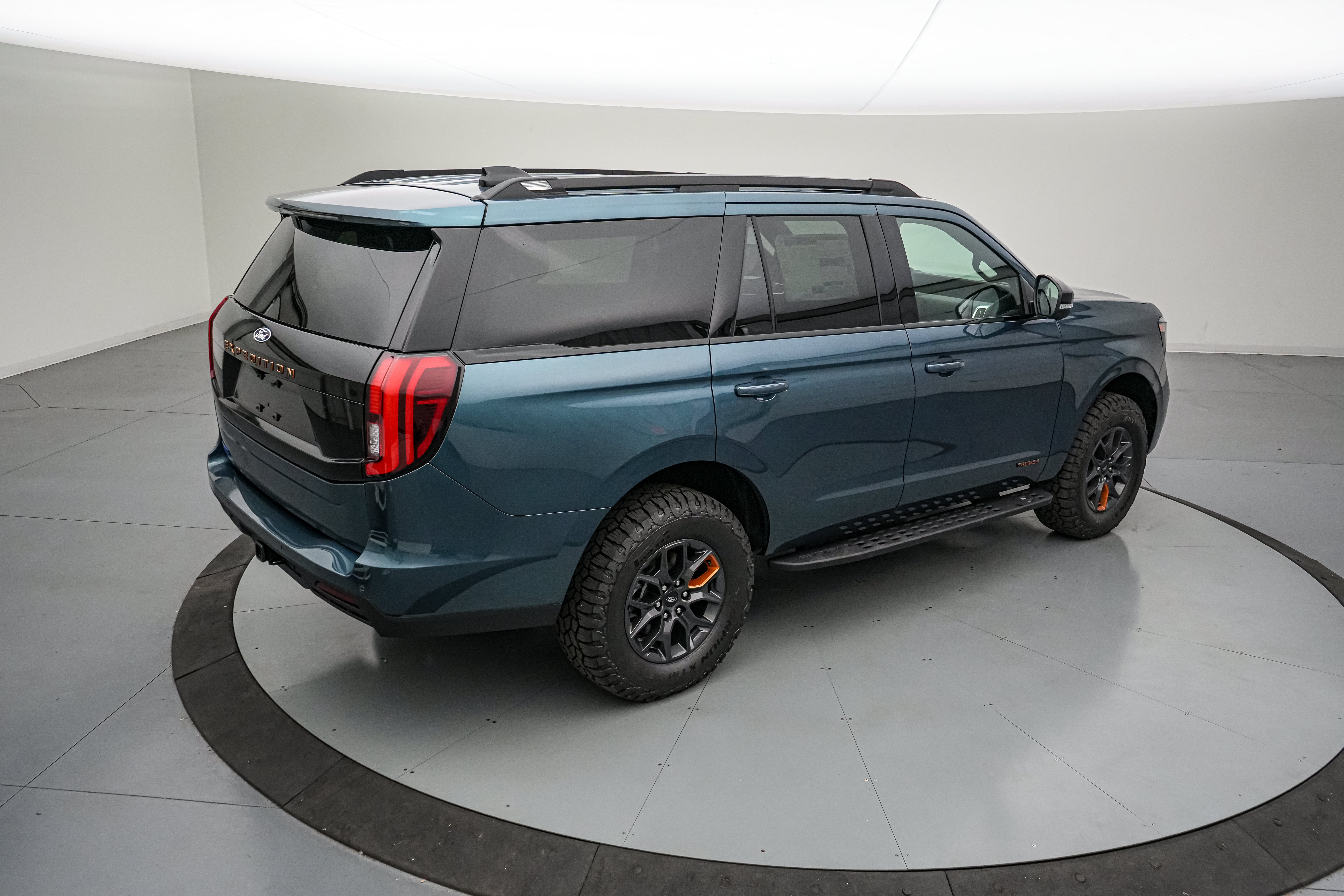 2027 Ford Expedition Tremor