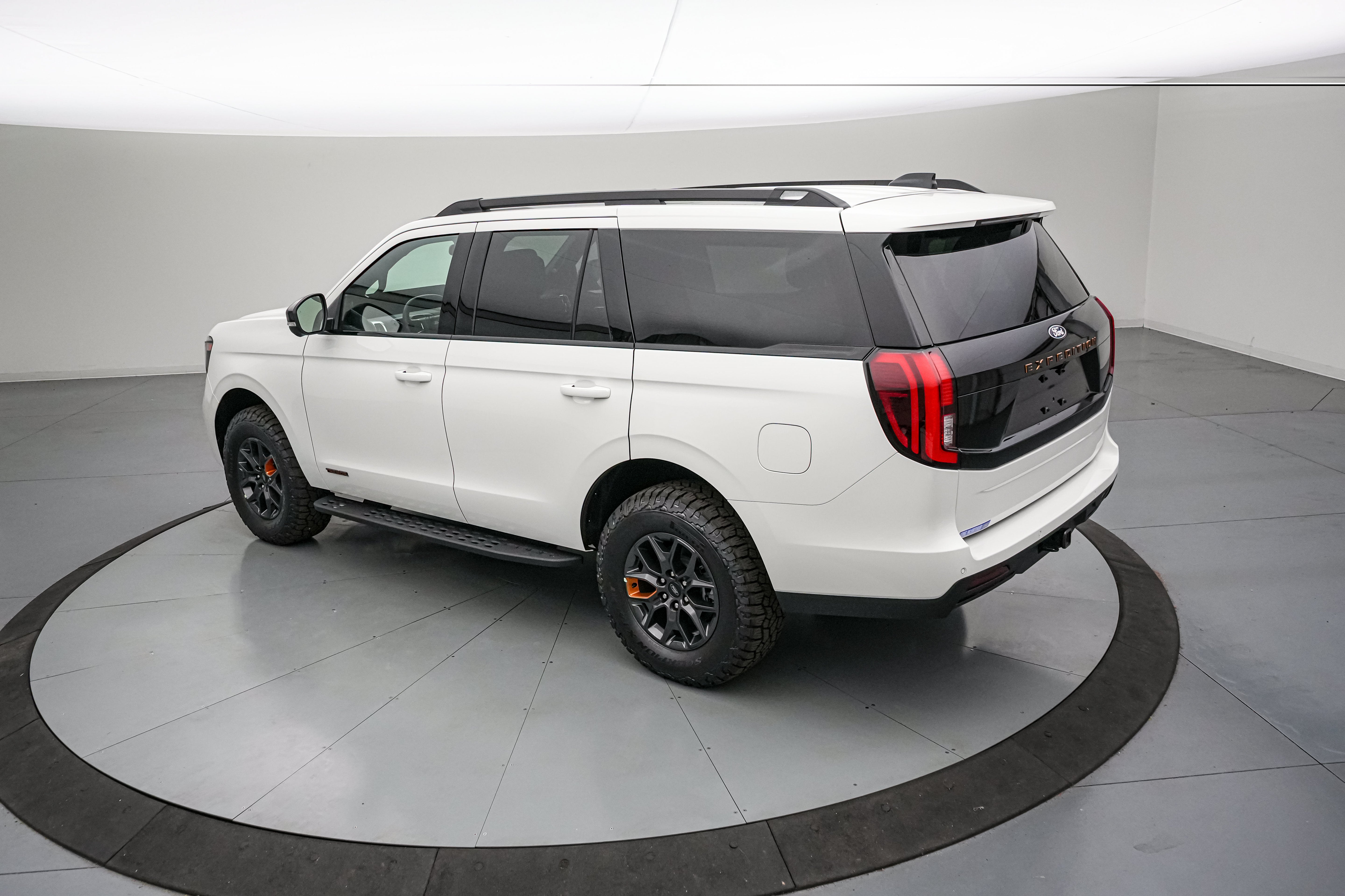 2027 Ford Expedition Tremor