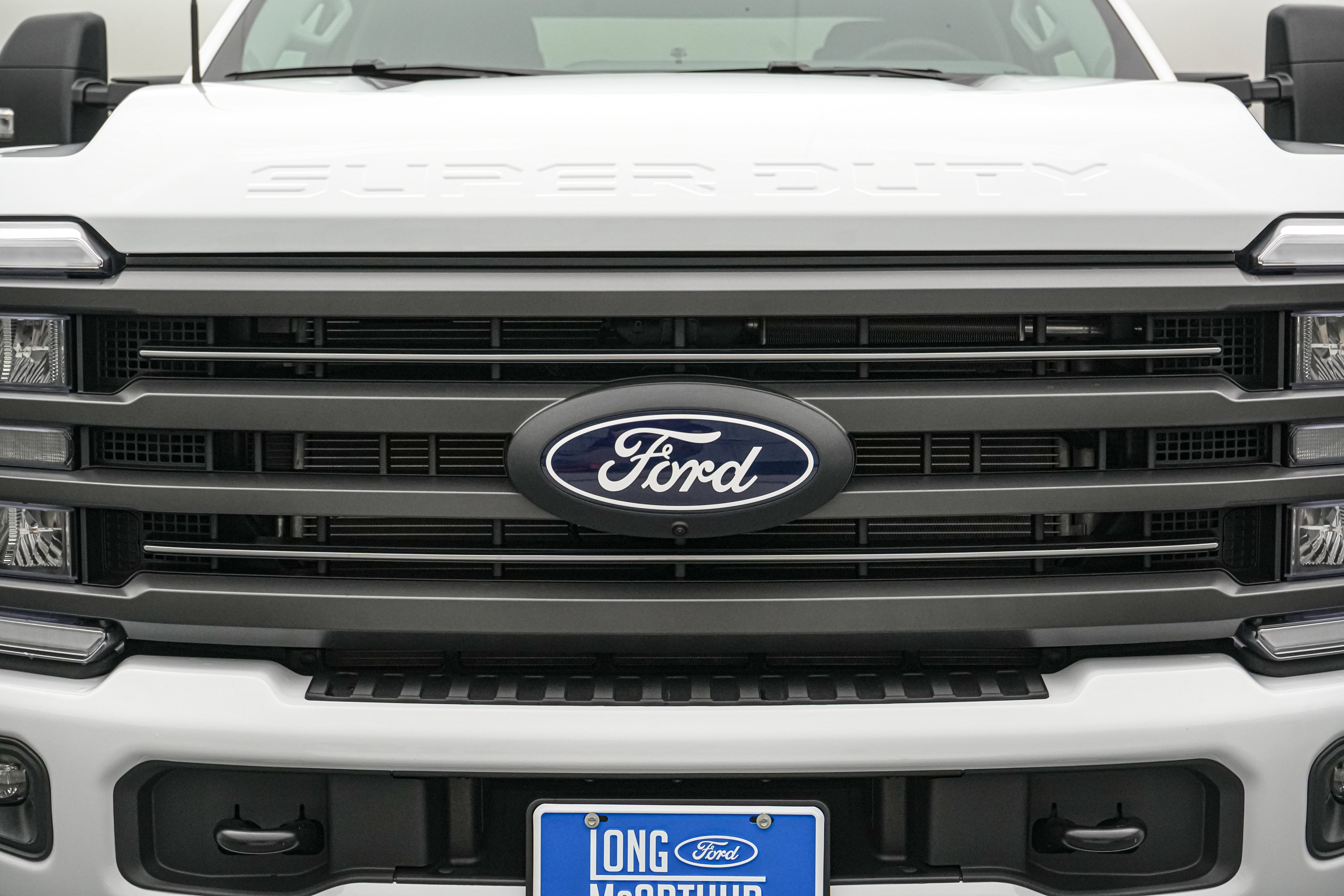2027 Ford Super Duty F-250 SRW XLT Carhartt