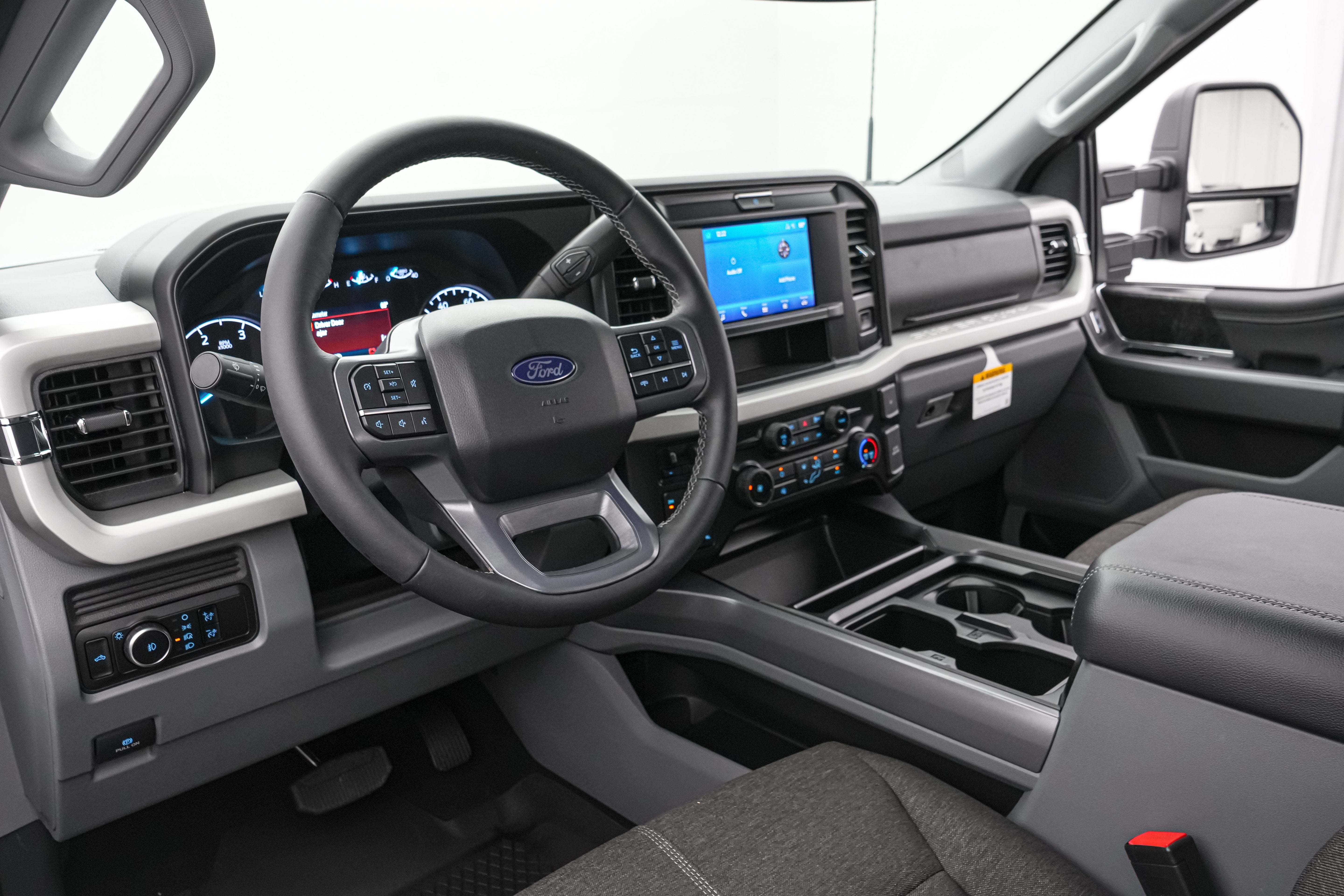 2027 Ford Super Duty F-250 SRW XLT Carhartt