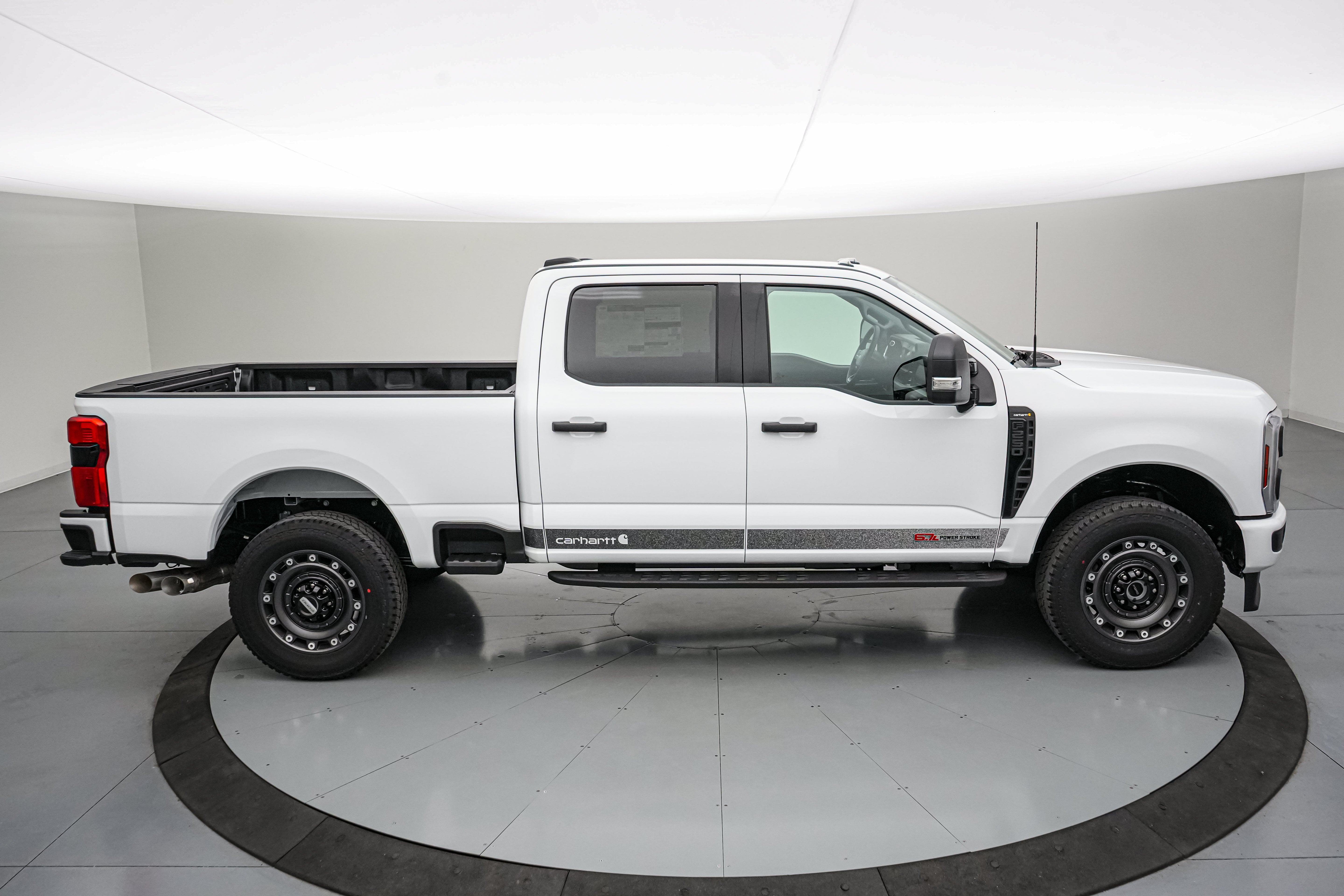 2027 Ford Super Duty F-250 SRW XLT Carhartt