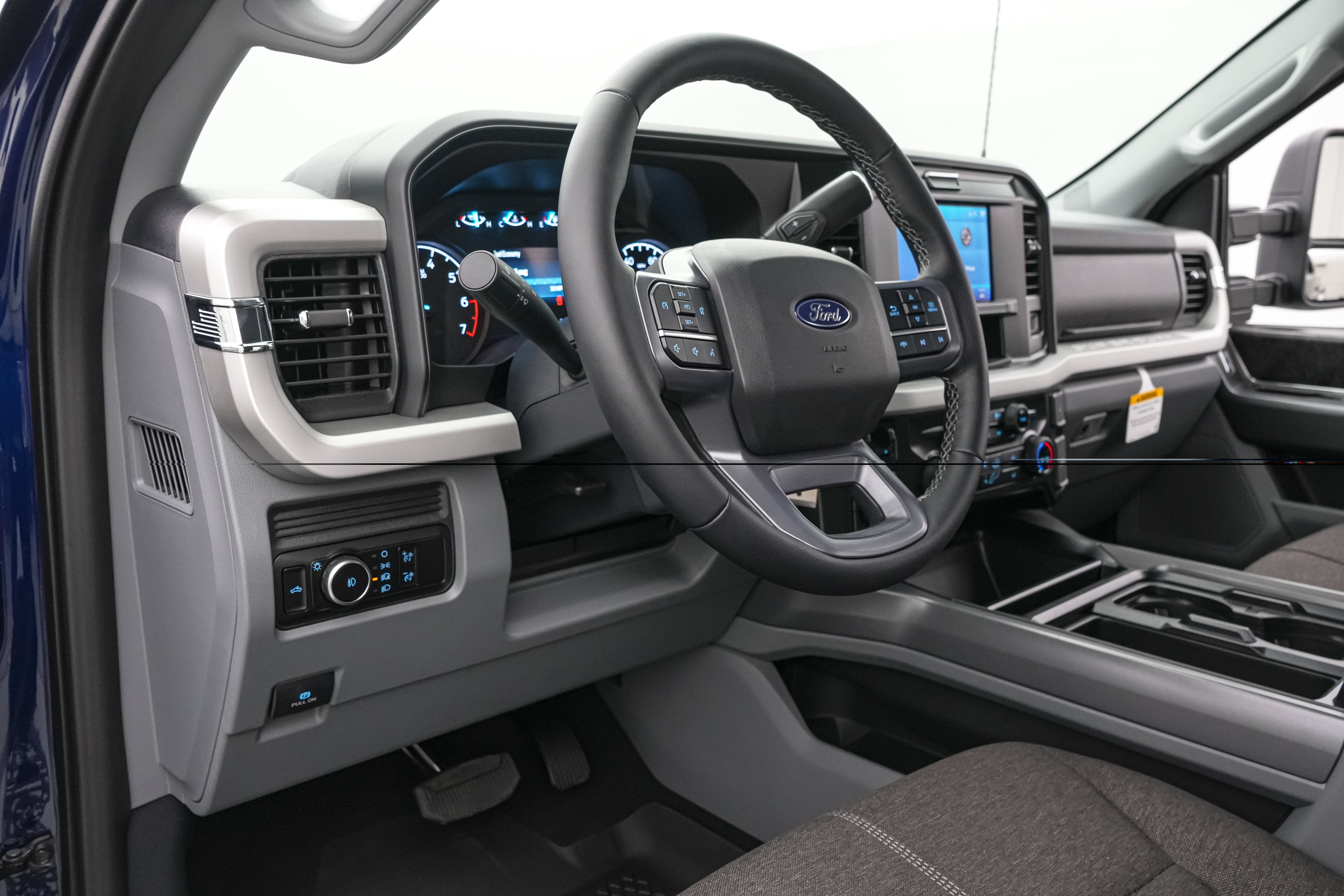 2027 Ford Super Duty F-250 SRW XLT Carhartt
