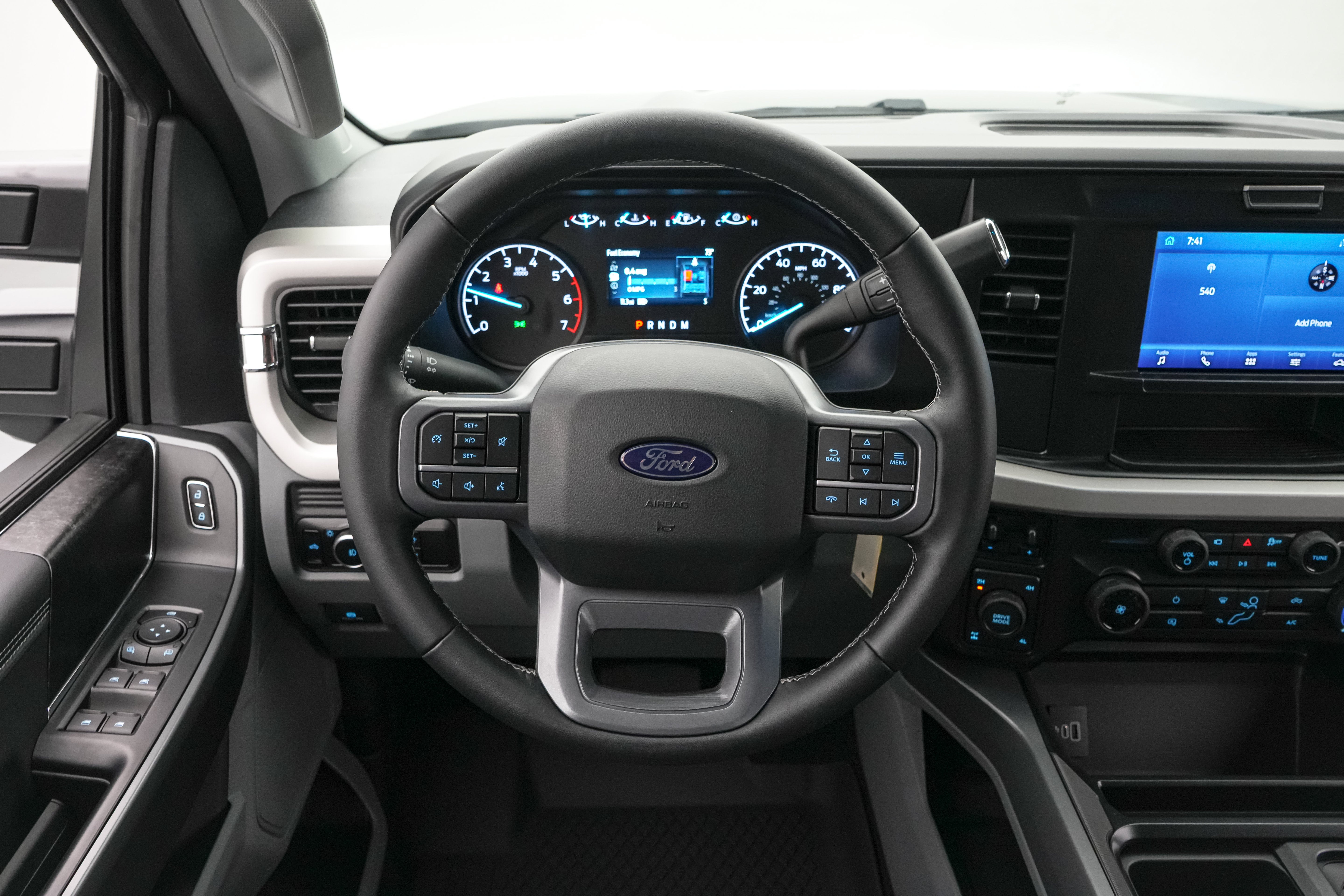 2027 Ford Super Duty F-250 SRW XLT Carhartt