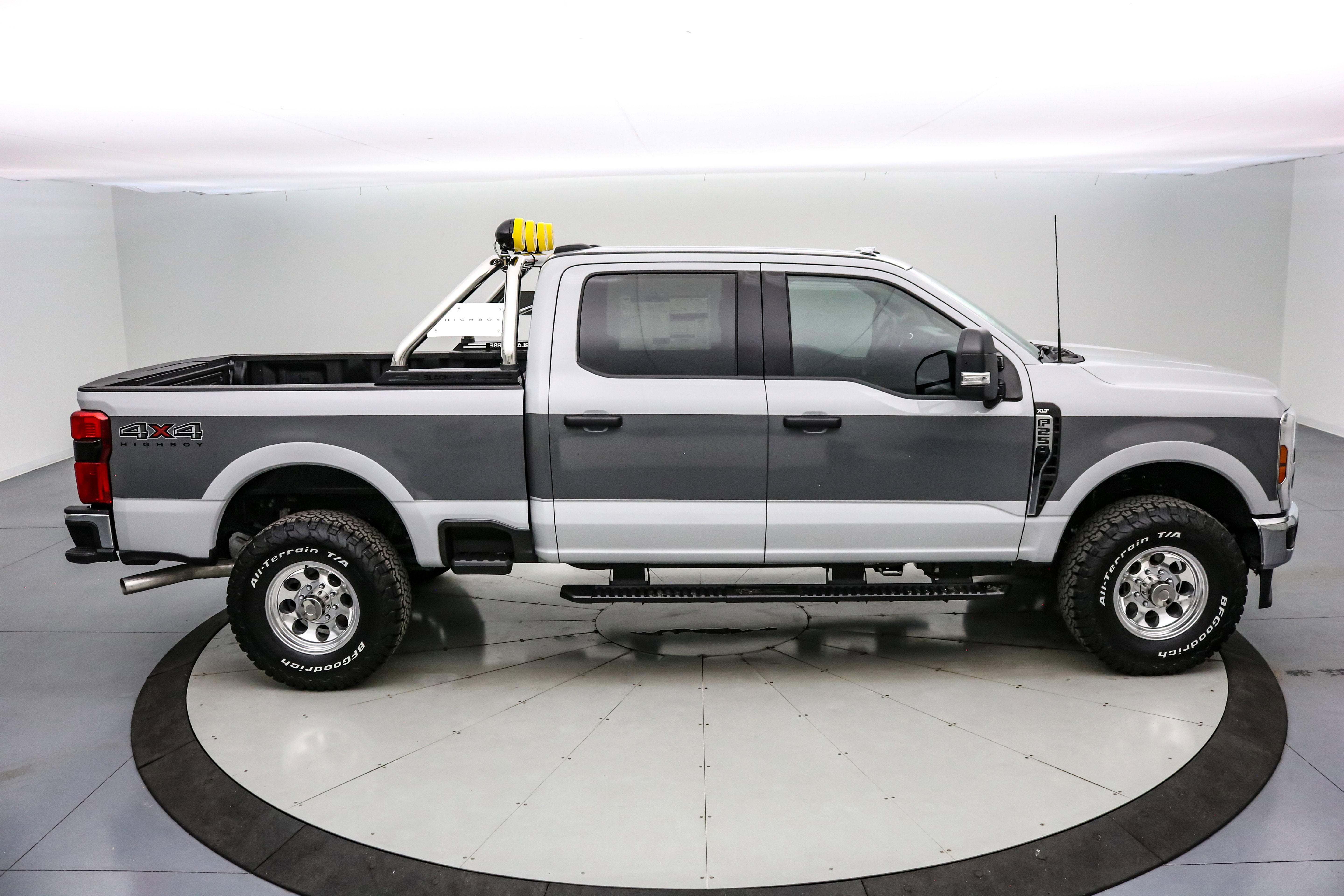 2025 Ford Super Duty F-250 SRW Highboy