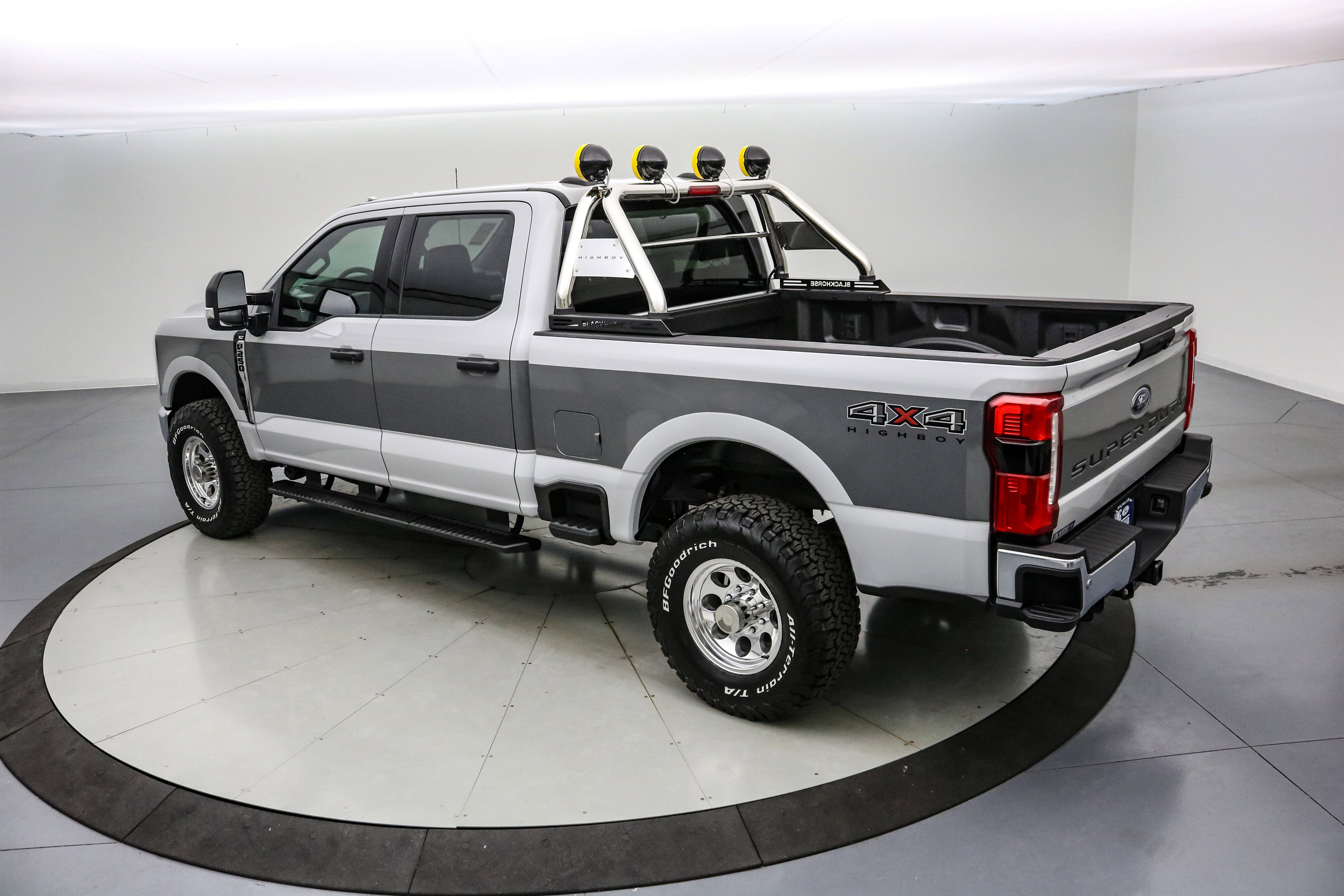 2025 Ford Super Duty F-250 SRW Highboy