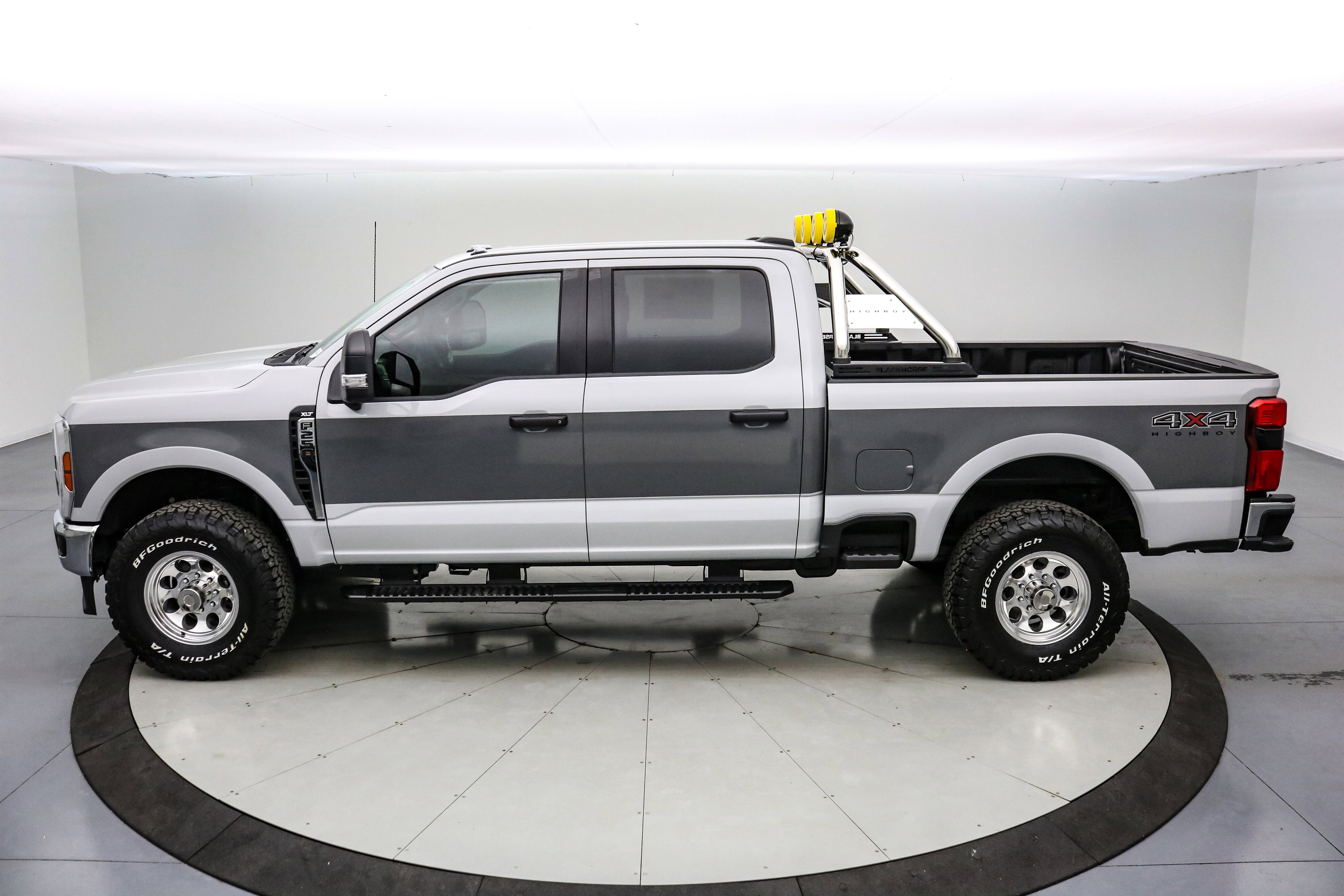 2025 Ford Super Duty F-250 SRW Highboy