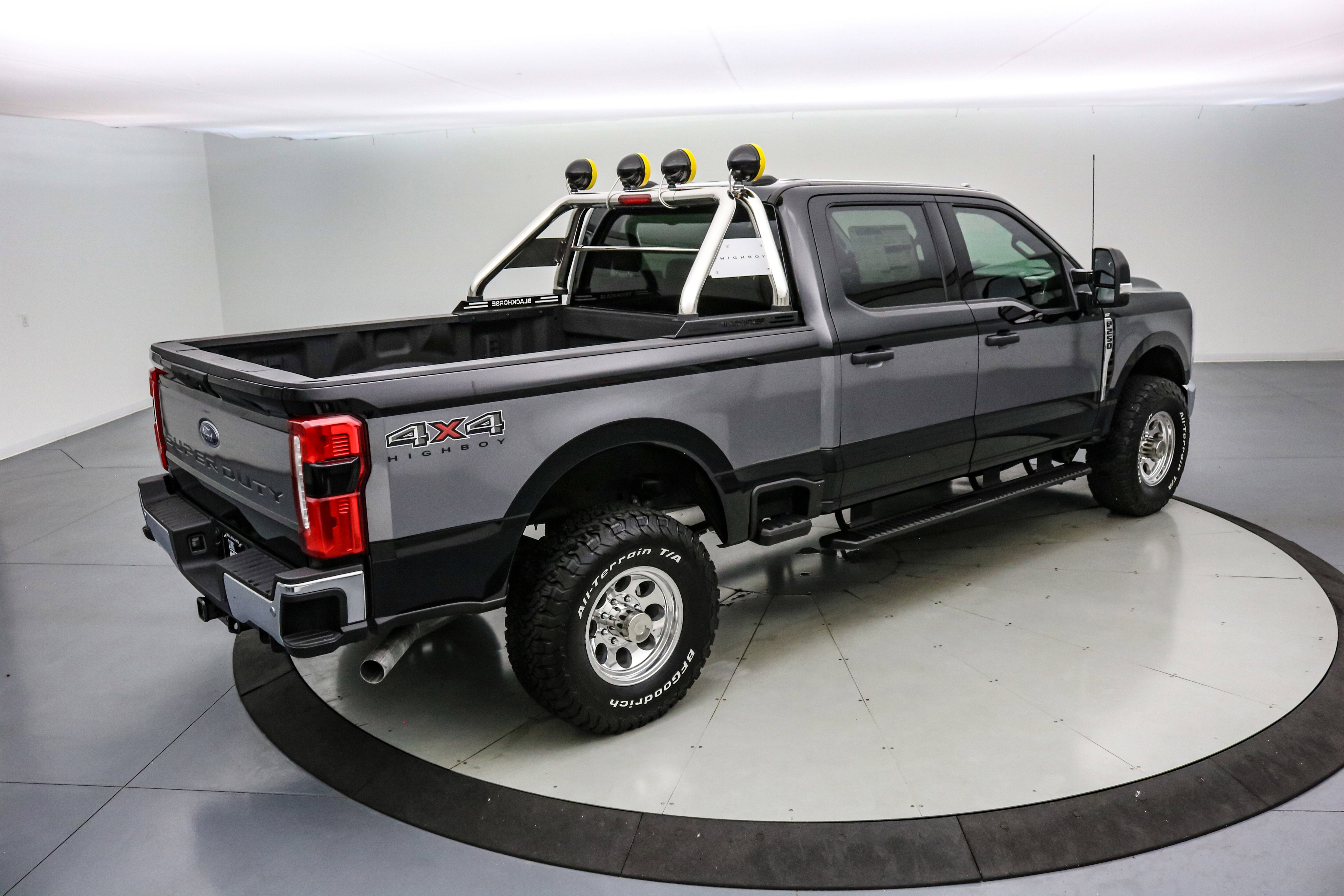 2025 Ford Super Duty F-250 SRW Highboy