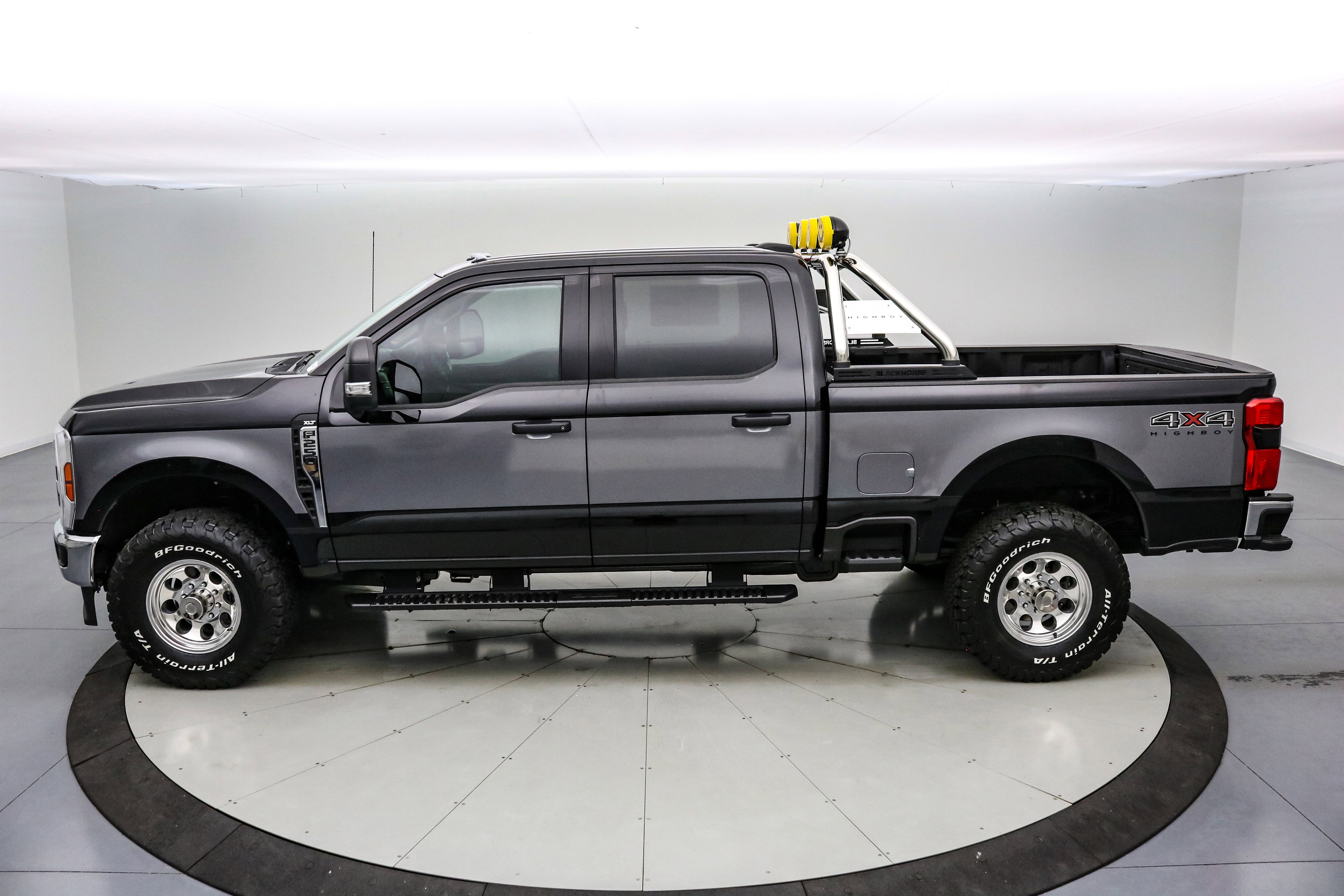 2025 Ford Super Duty F-250 SRW Highboy