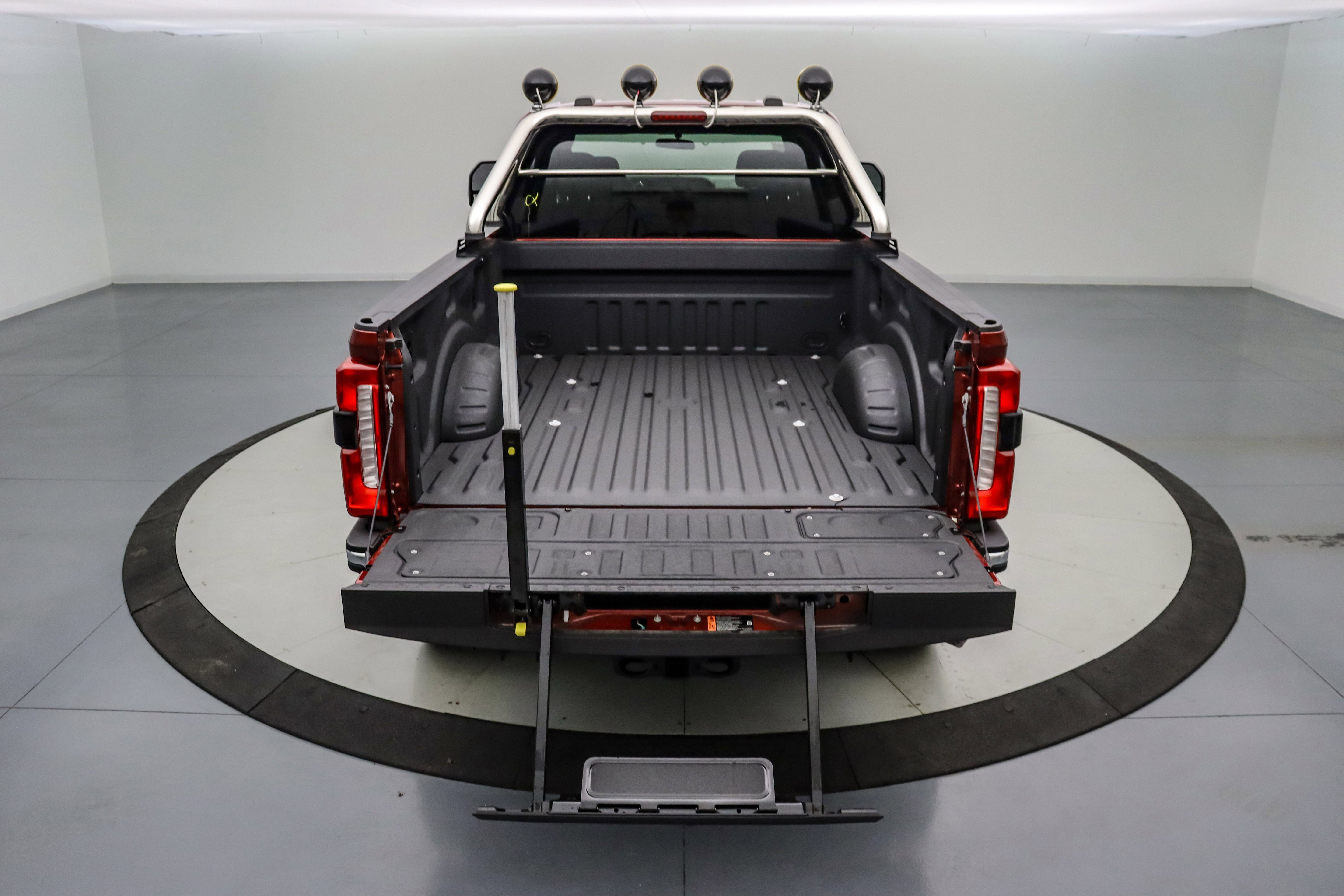 2025 Ford Super Duty F-250 SRW Highboy