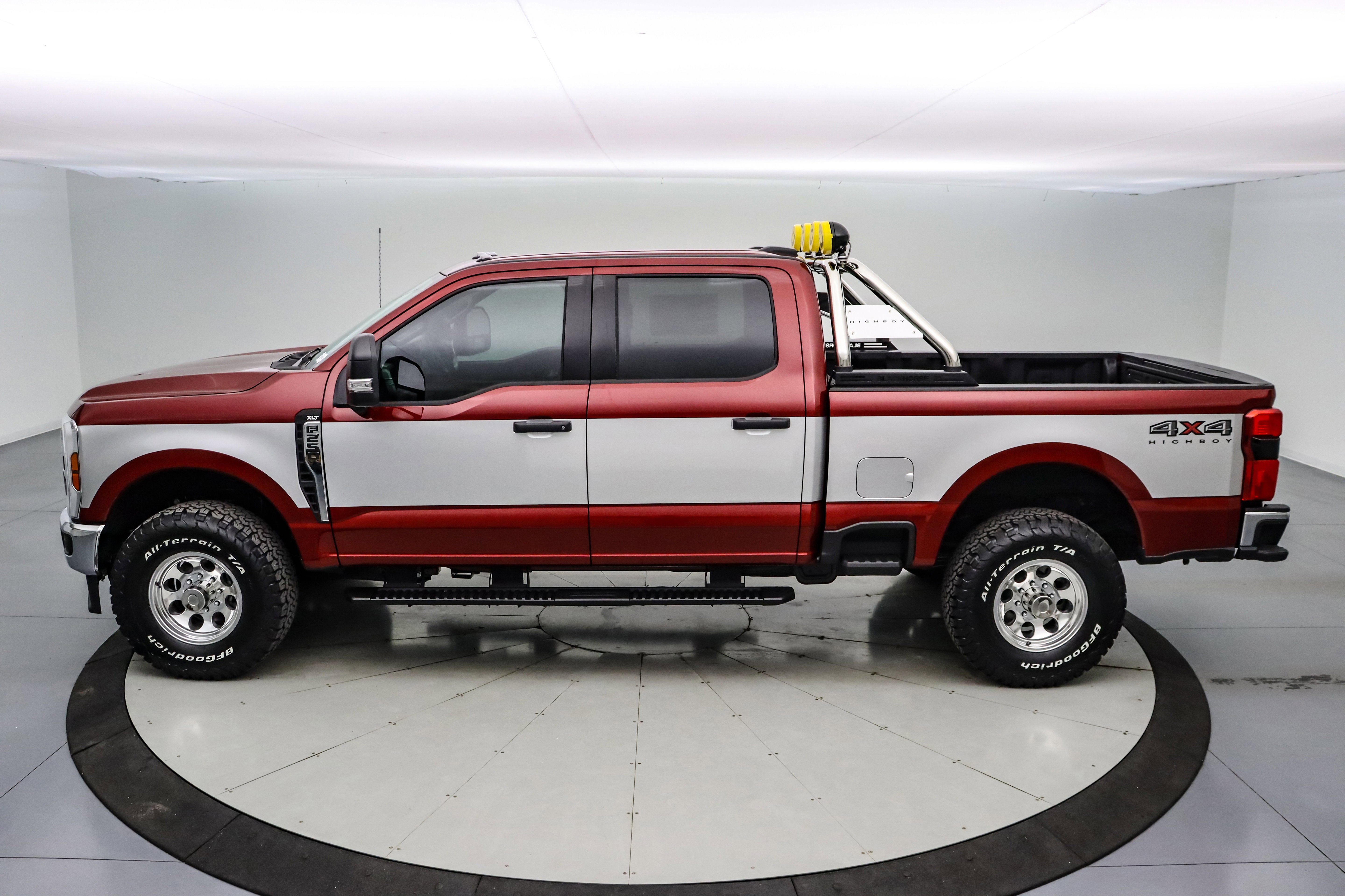 2025 Ford Super Duty F-250 SRW Highboy