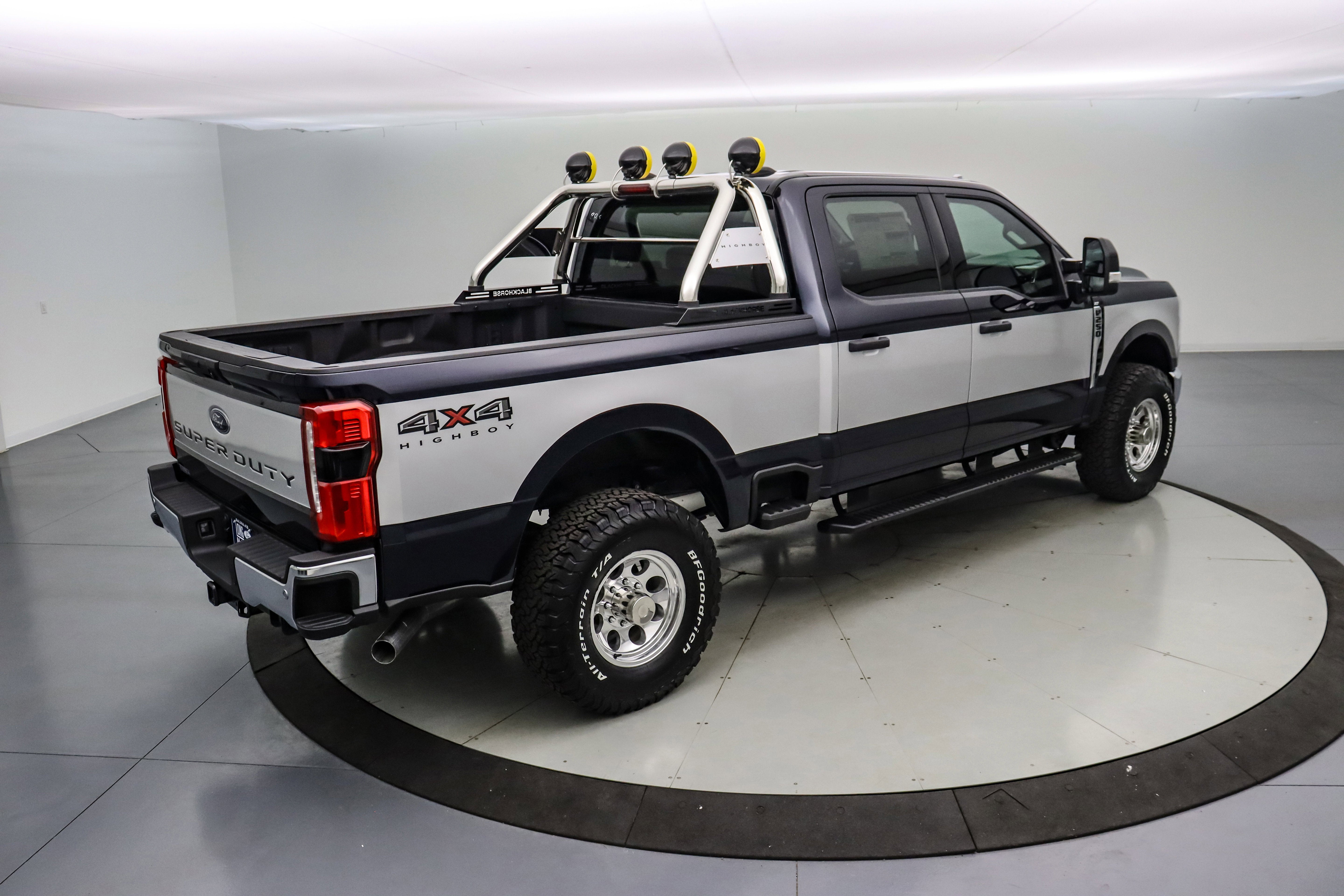 2025 Ford Super Duty F-250 SRW Highboy