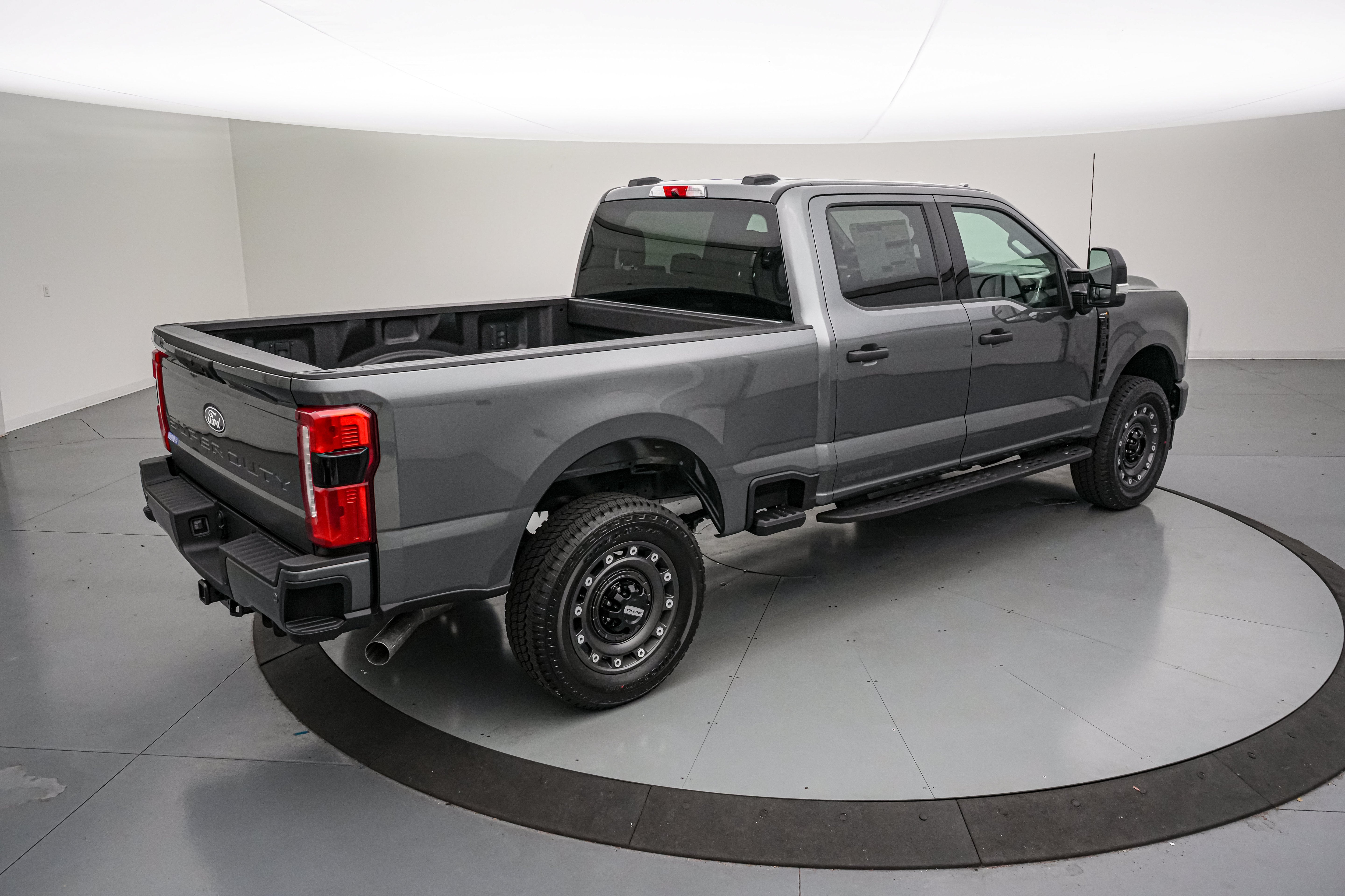 2027 Ford Super Duty F-250 SRW XLT Carhartt