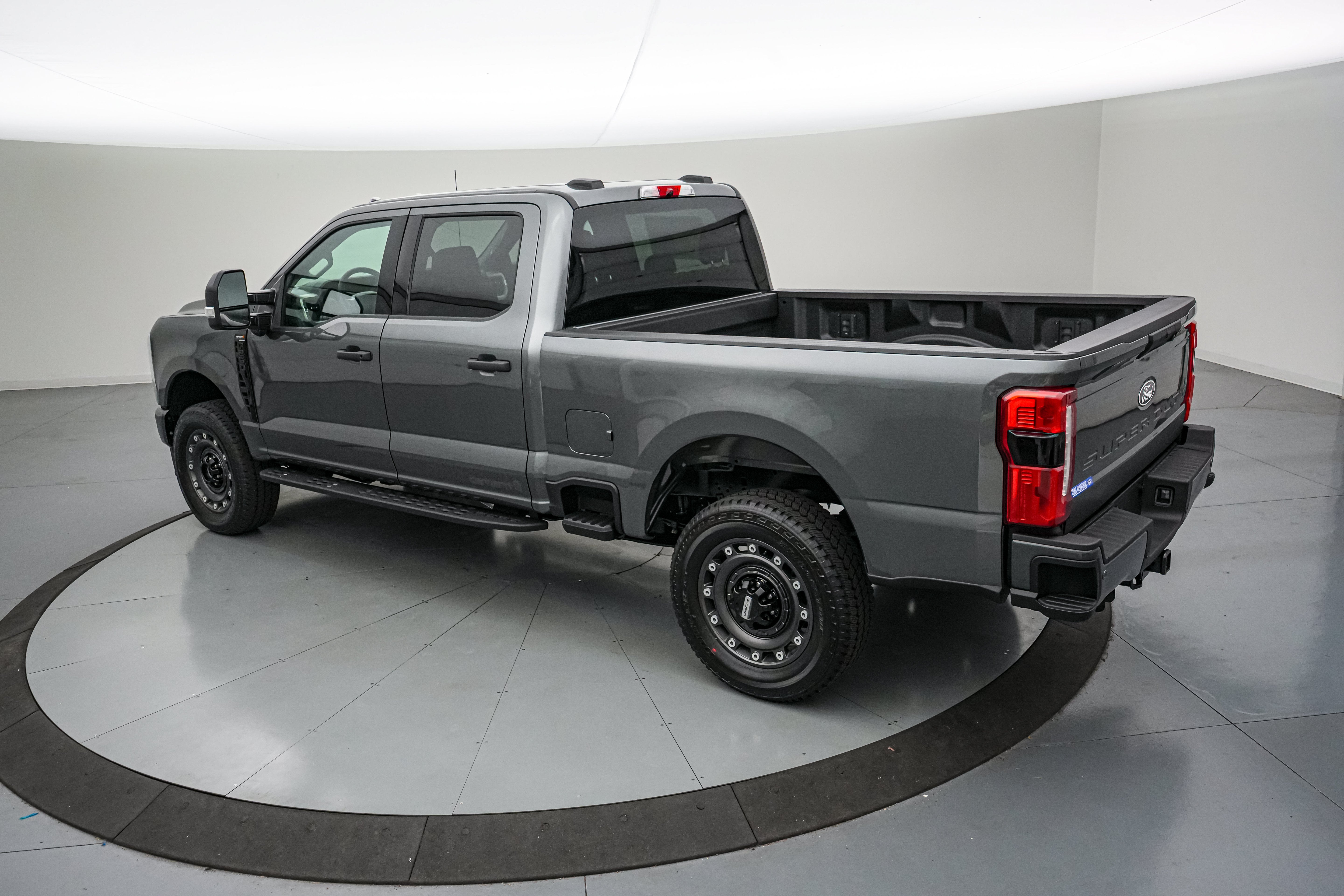 2027 Ford Super Duty F-250 SRW XLT Carhartt