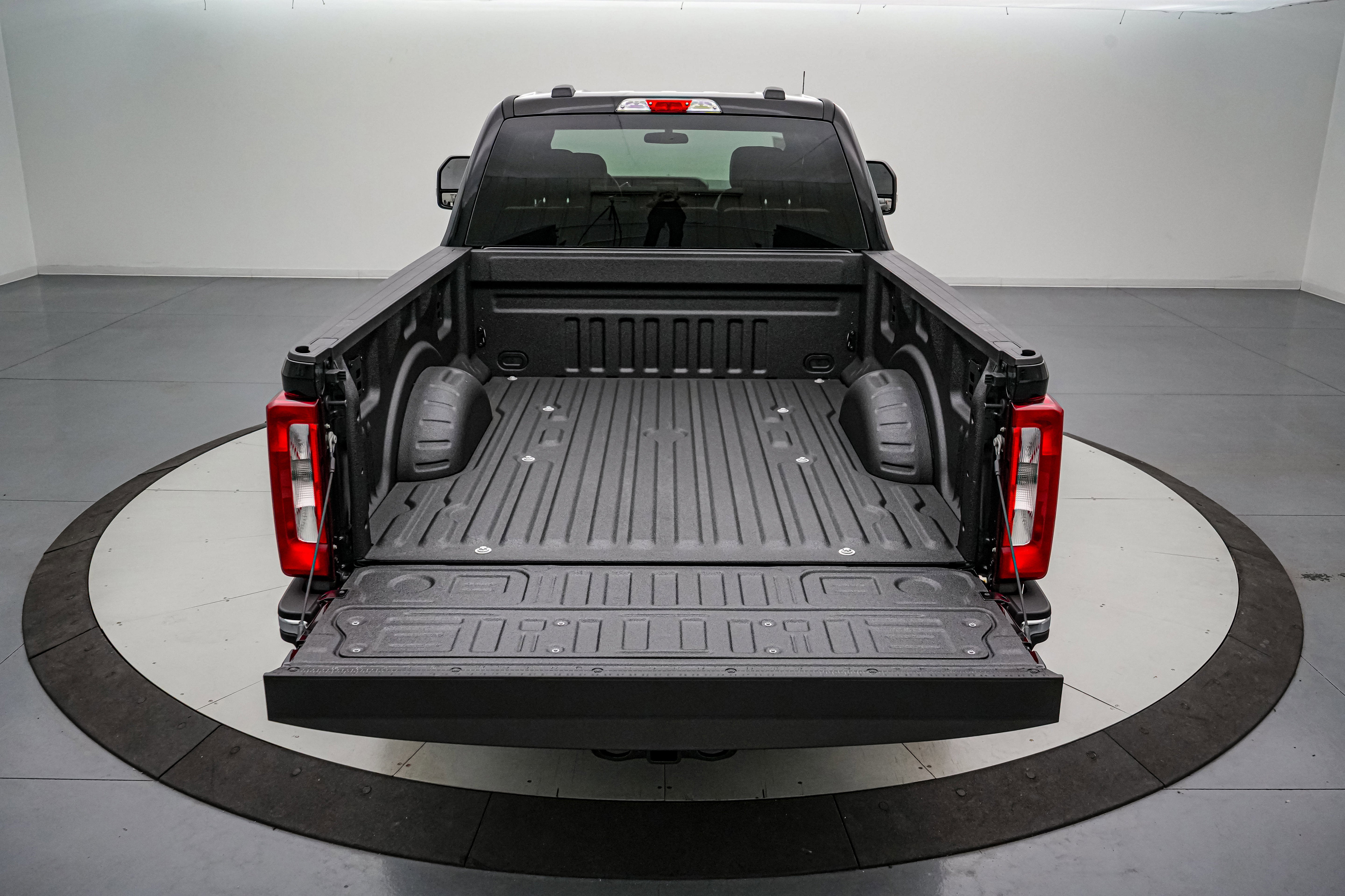 2026 Ford Super Duty F-250 SRW XLT Luxury Package