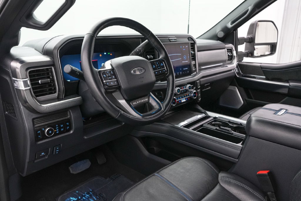 2025 Ford F-250SD Platinum