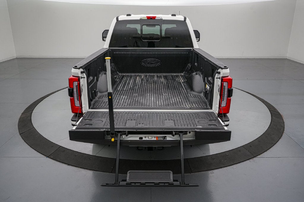 2025 Ford F-250SD Platinum
