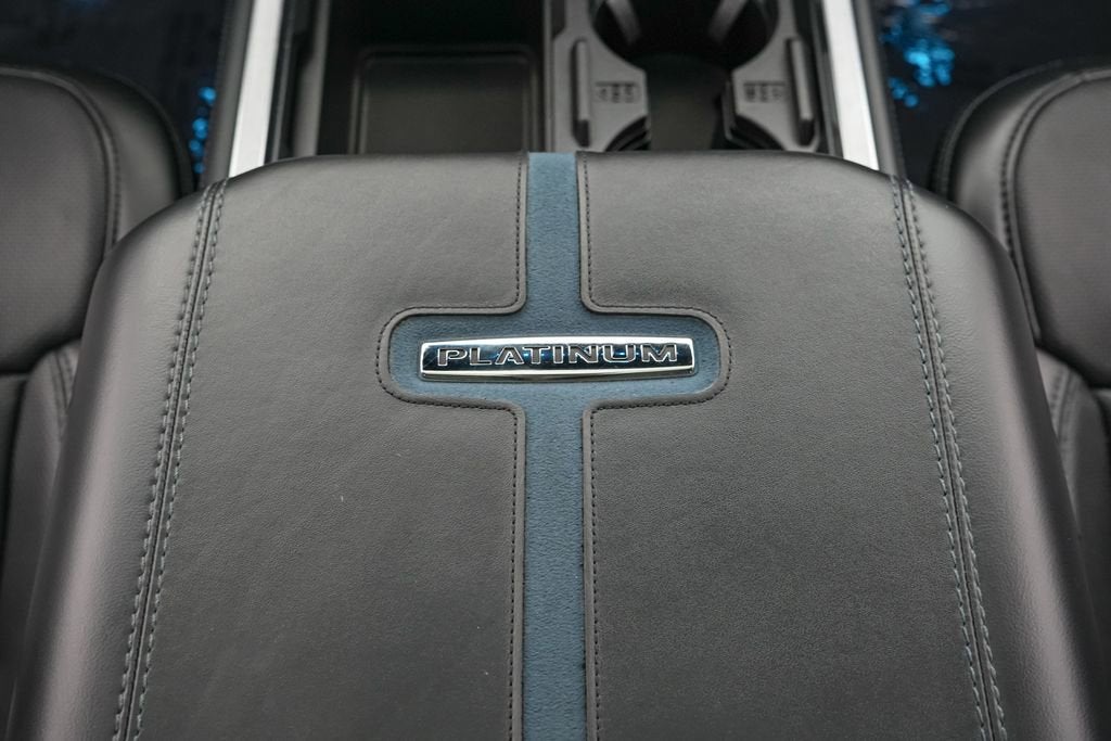 2025 Ford Super Duty F-250 SRW Platinum