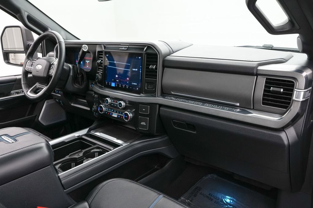 2025 Ford Super Duty F-250 SRW Platinum