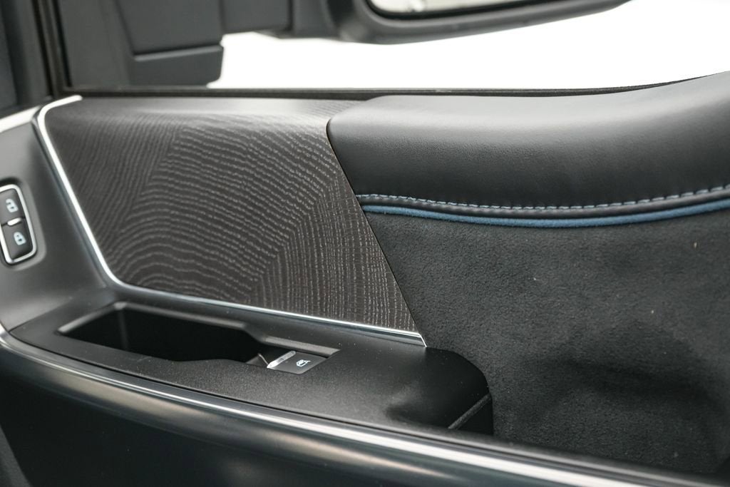 2025 Ford Super Duty F-250 SRW Platinum