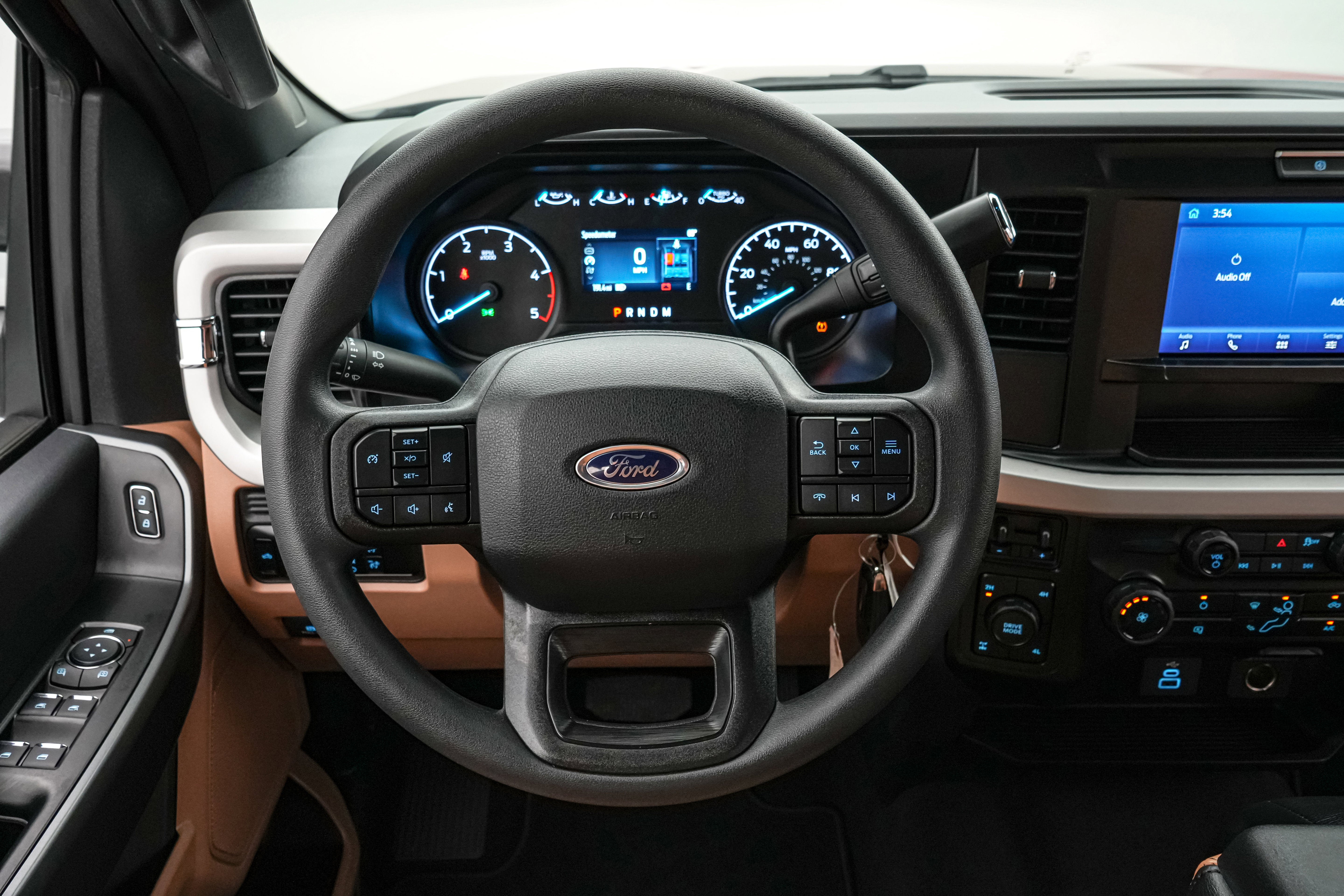 2026 Ford Super Duty F-250 SRW XLT Luxury Package