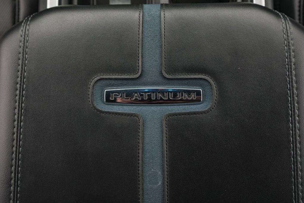 2025 Ford Super Duty F-250 SRW Platinum