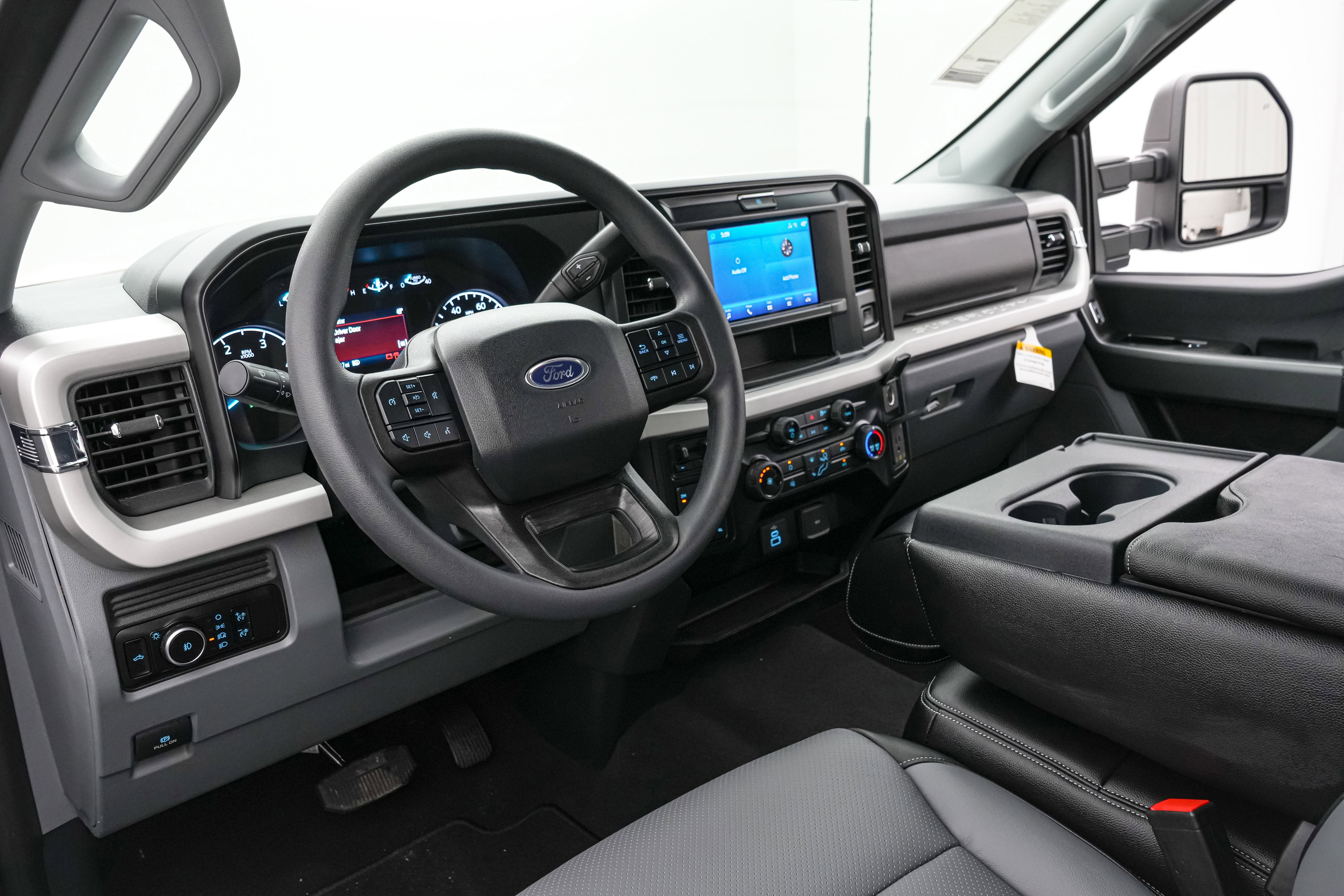 2026 Ford Super Duty F-250 SRW XLT Luxury Package