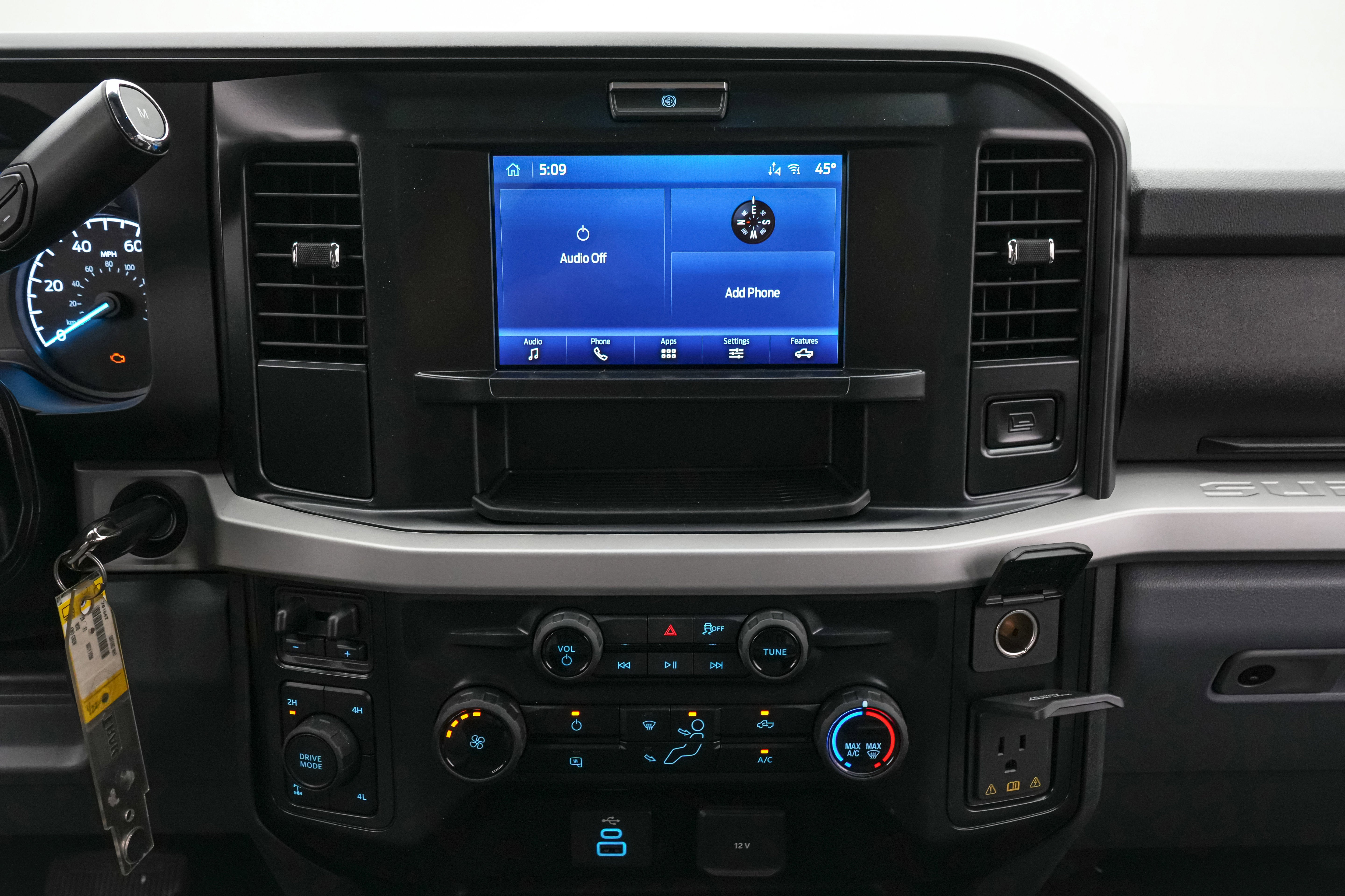 2026 Ford Super Duty F-250 SRW XLT Luxury Package