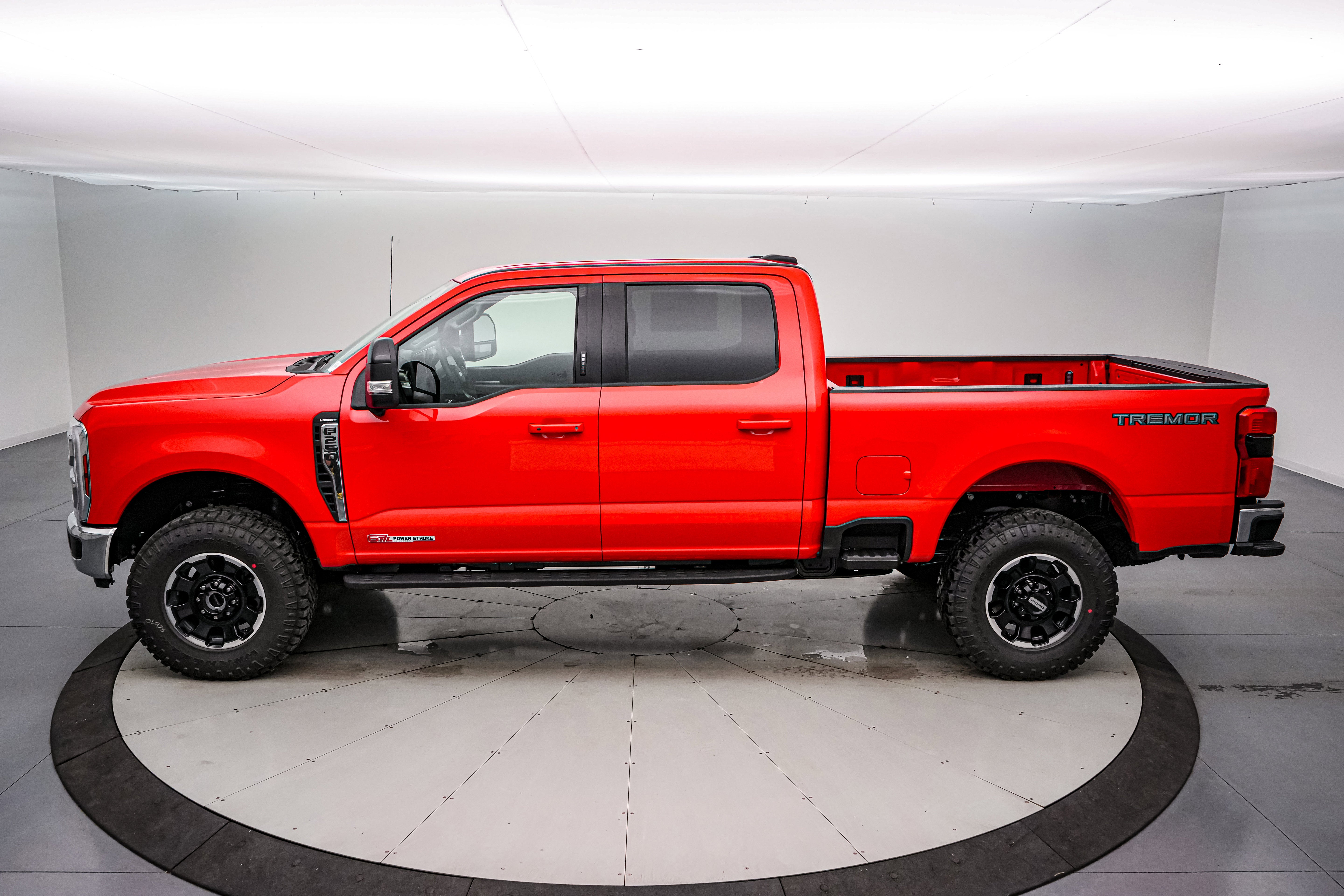 2026 Ford Super Duty F-250 SRW LARIAT Tremor