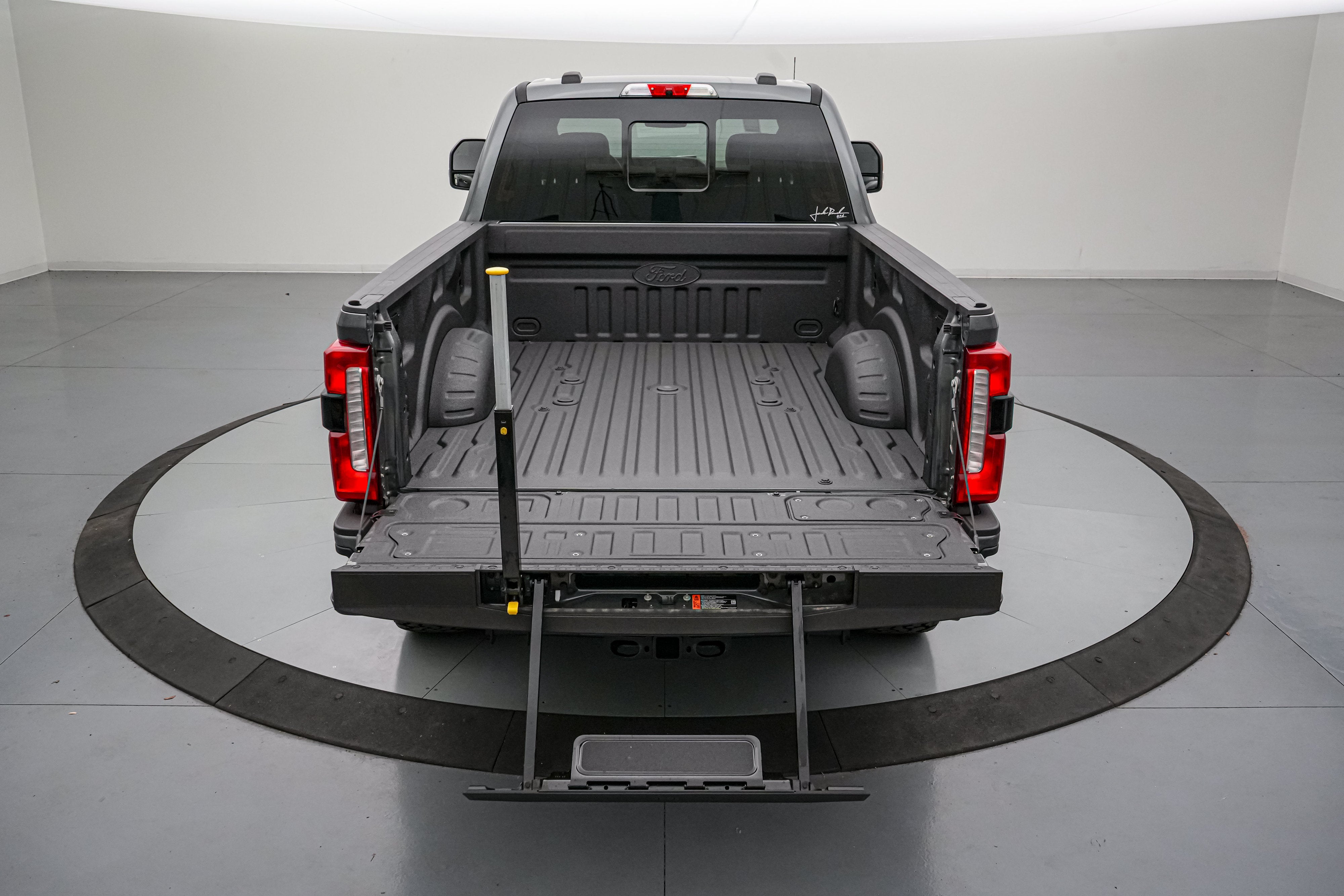 2026 Ford Super Duty F-250 SRW ROUSH LARIAT