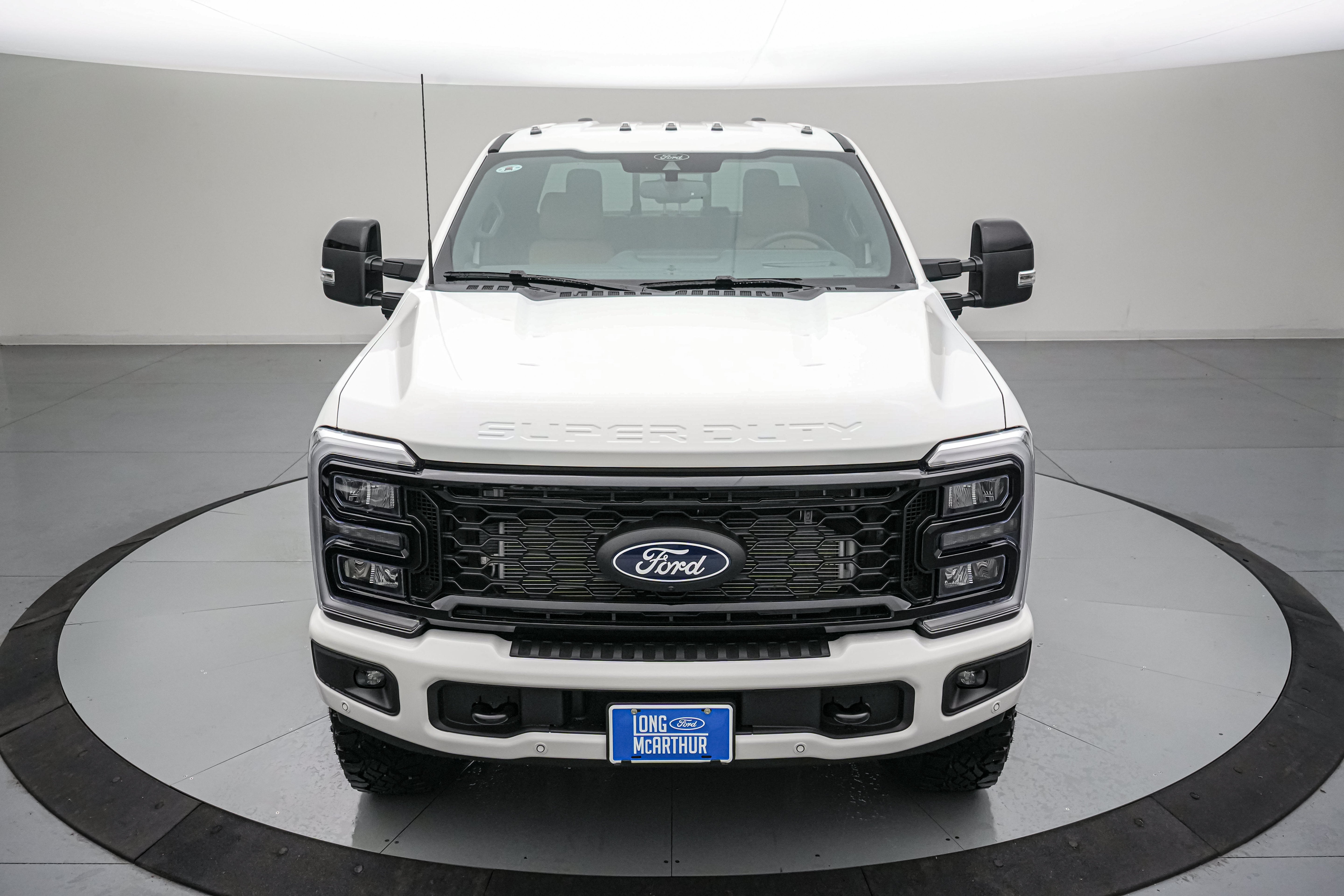 2027 Ford Super Duty F-250 SRW LARIAT