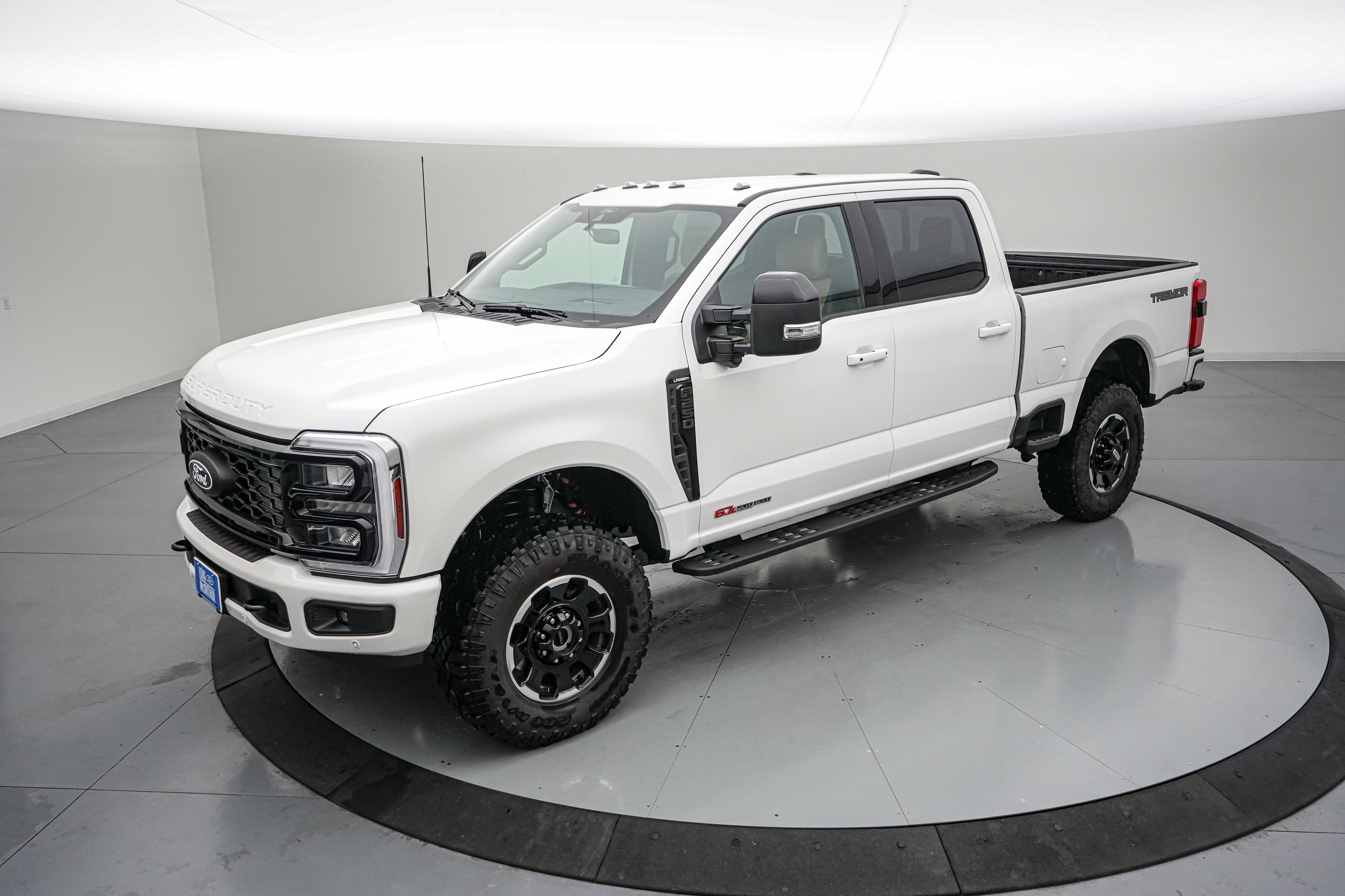 2027 Ford Super Duty F-250 SRW LARIAT