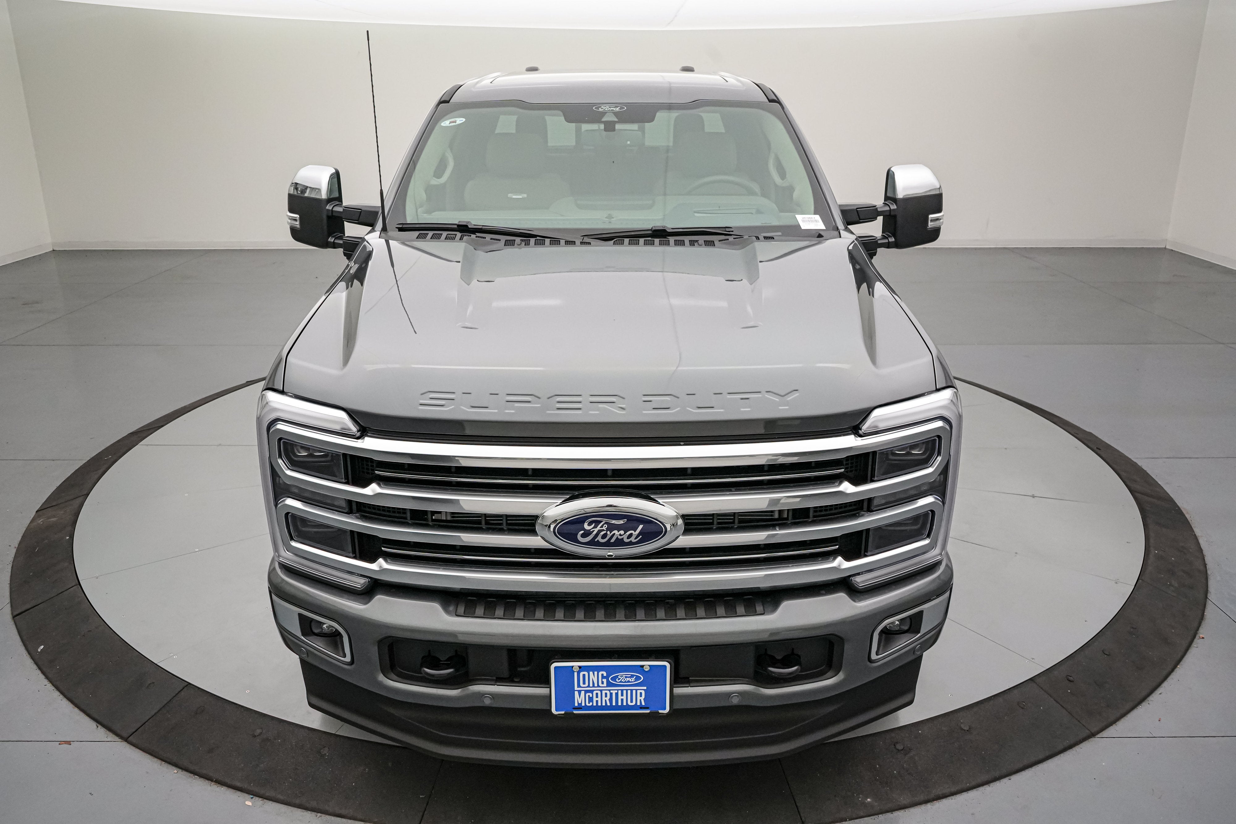 2026 Ford Super Duty F-250 SRW Platinum Plus