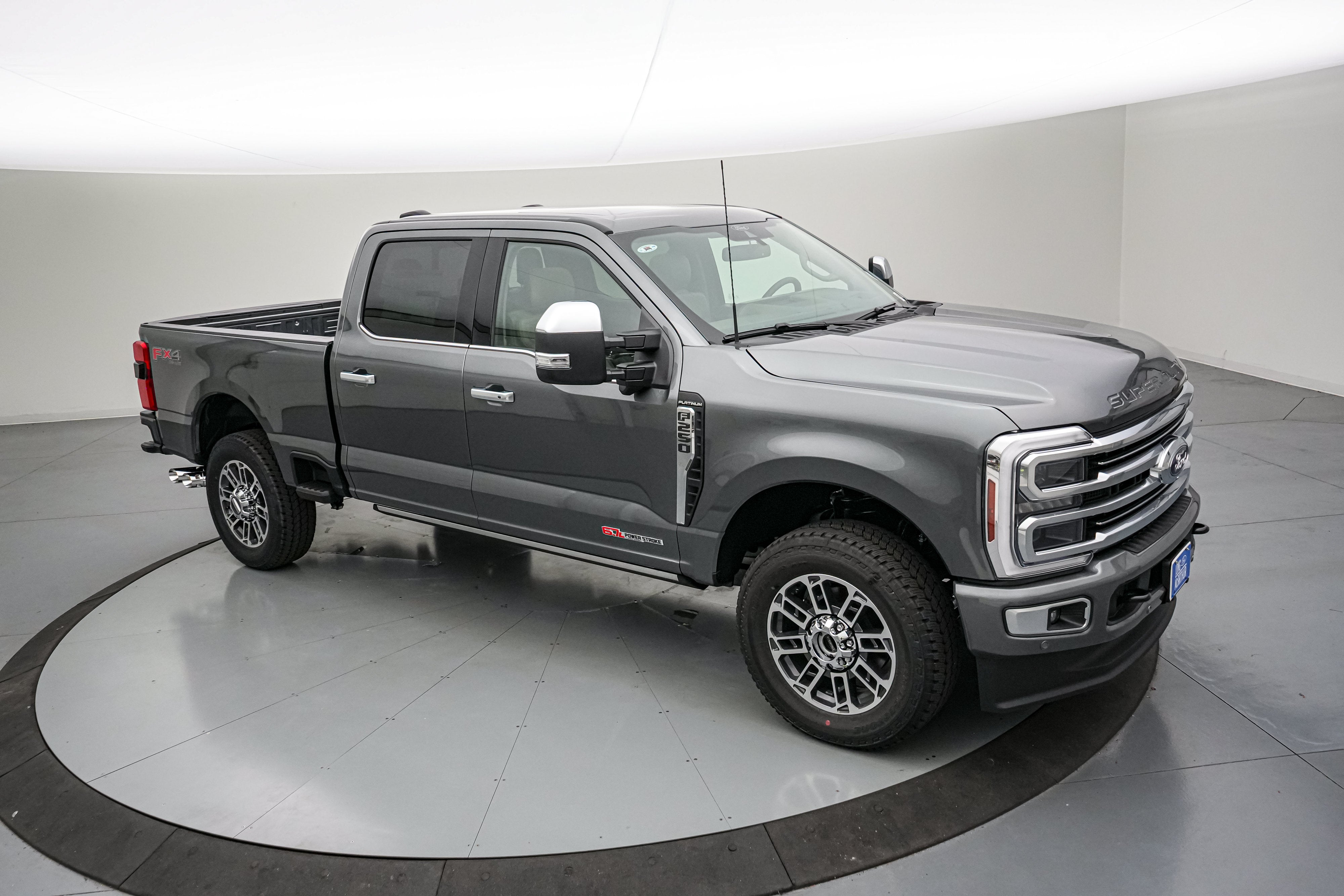 2026 Ford Super Duty F-250 SRW Platinum Plus