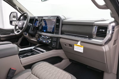 2026 Ford Super Duty F-250 SRW Platinum Plus