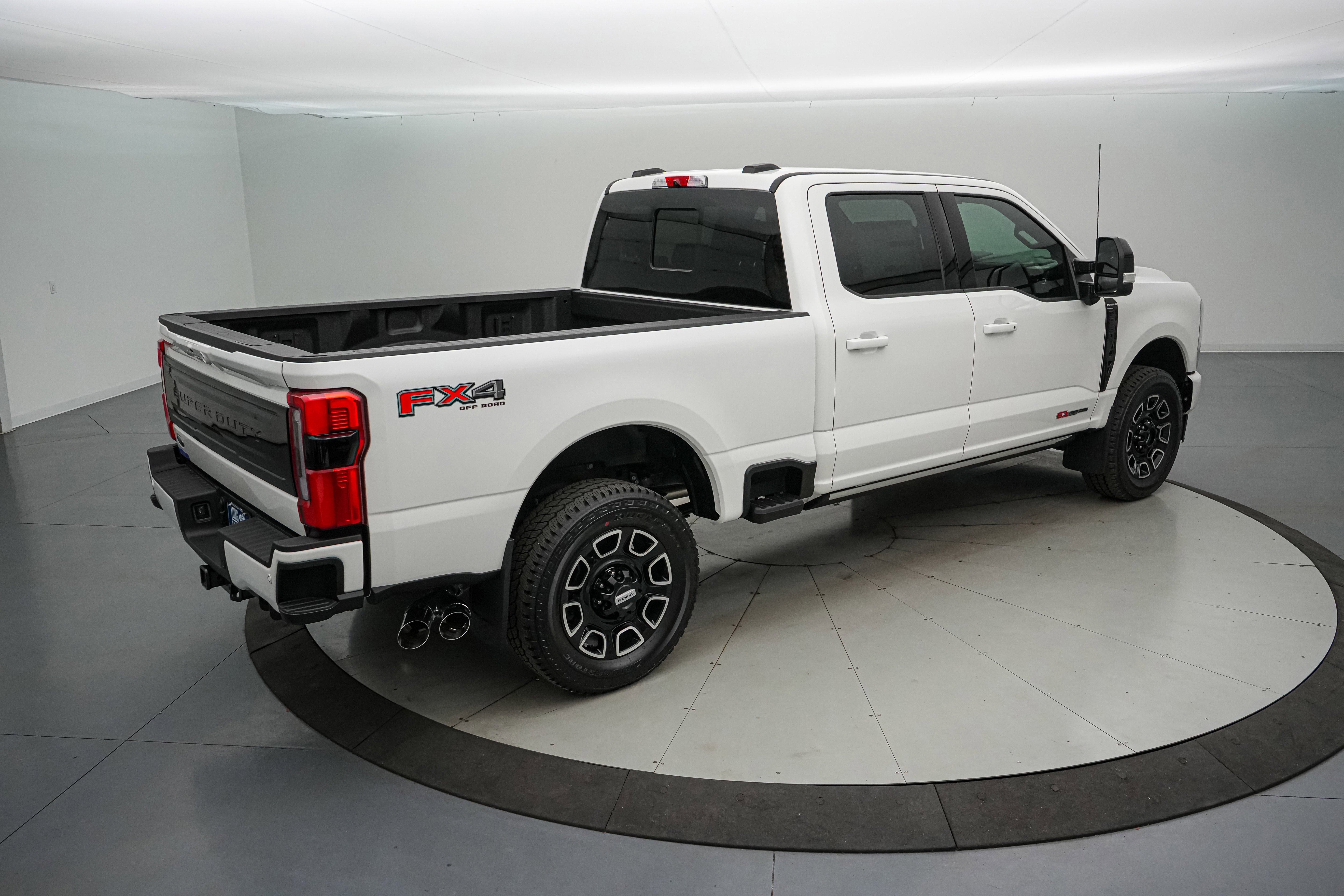 2026 Ford Super Duty F-250 SRW Platinum