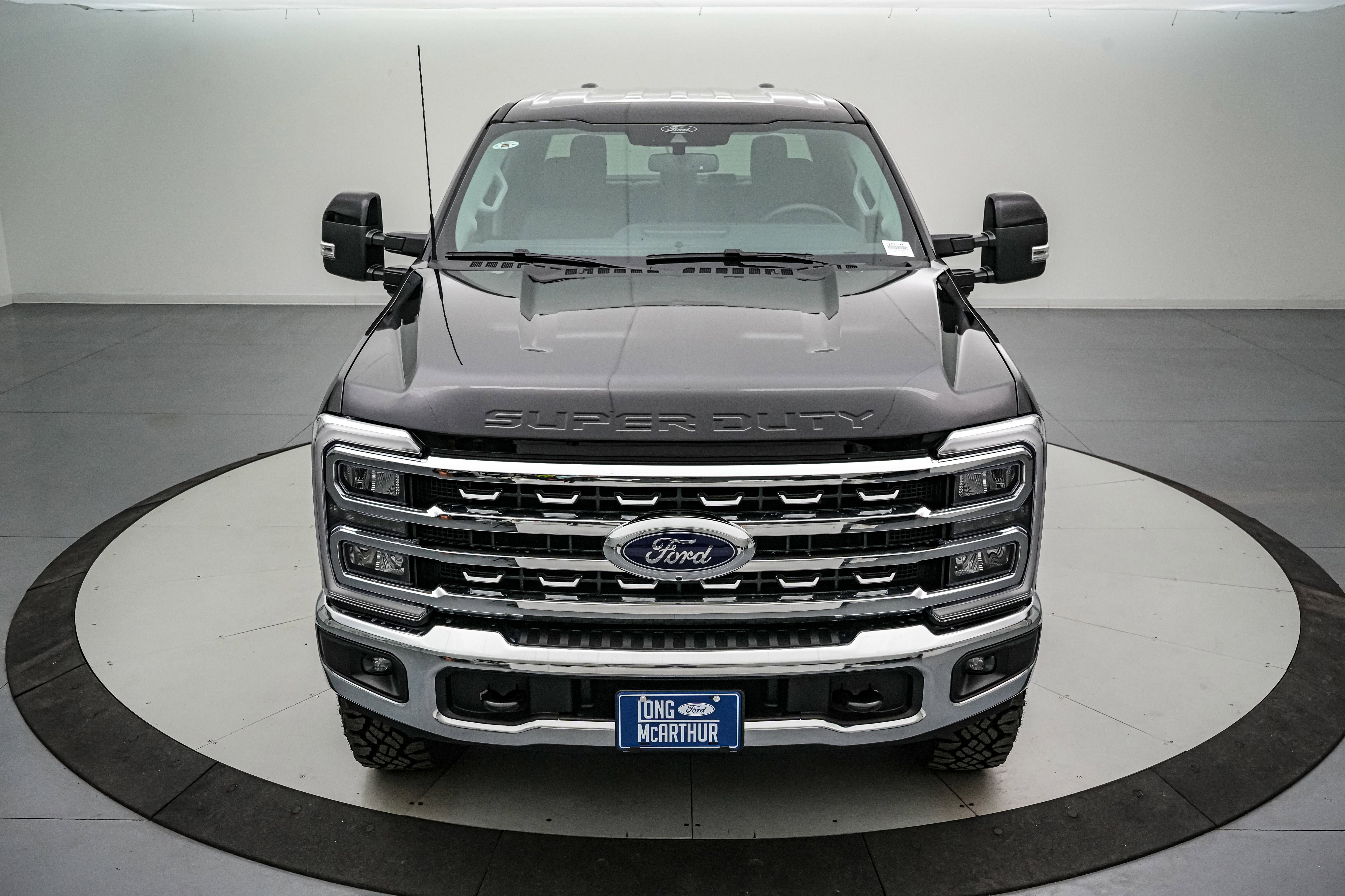 2026 Ford Super Duty F-250 SRW LARIAT Tremor