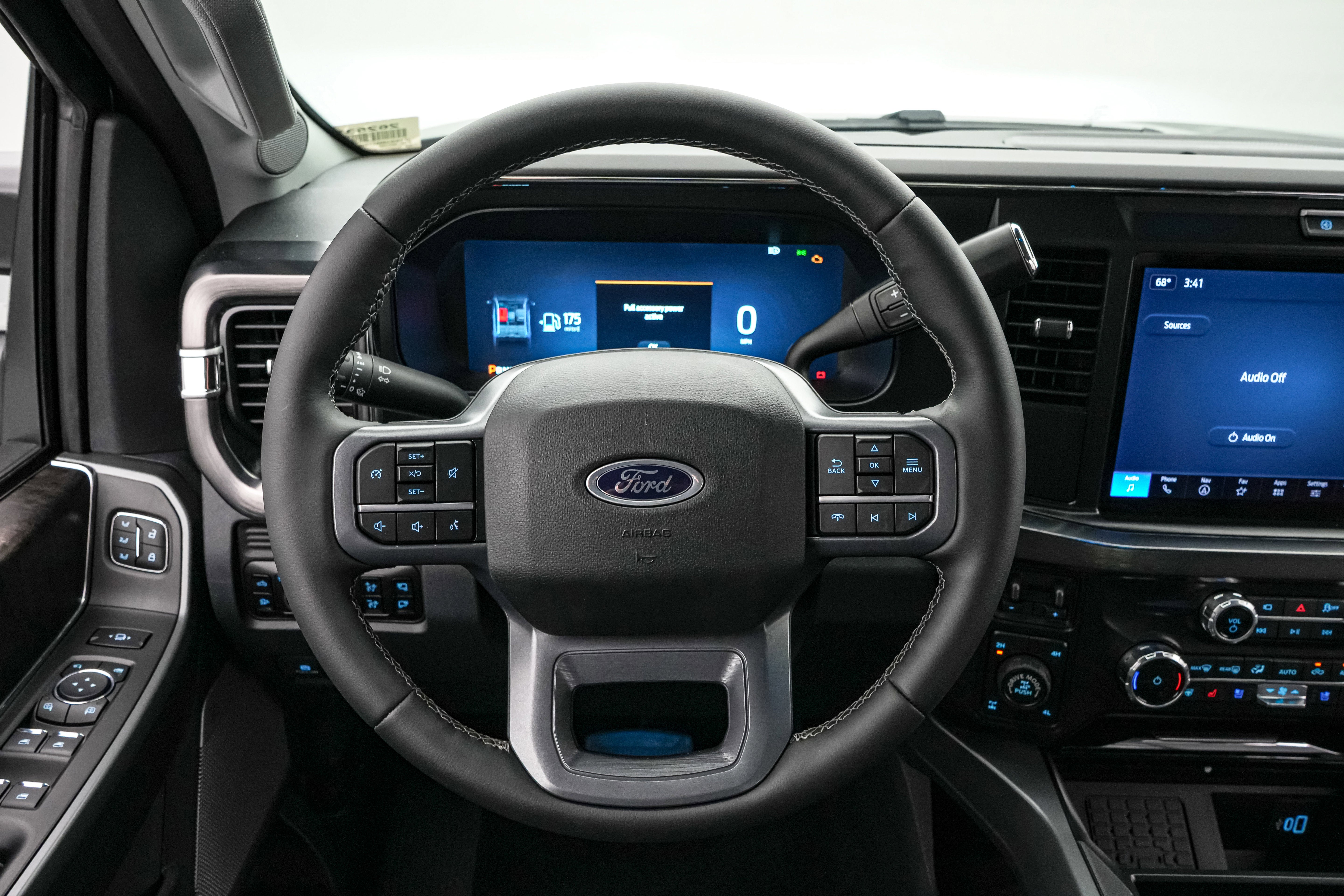 2026 Ford Super Duty F-250 SRW LARIAT Tremor