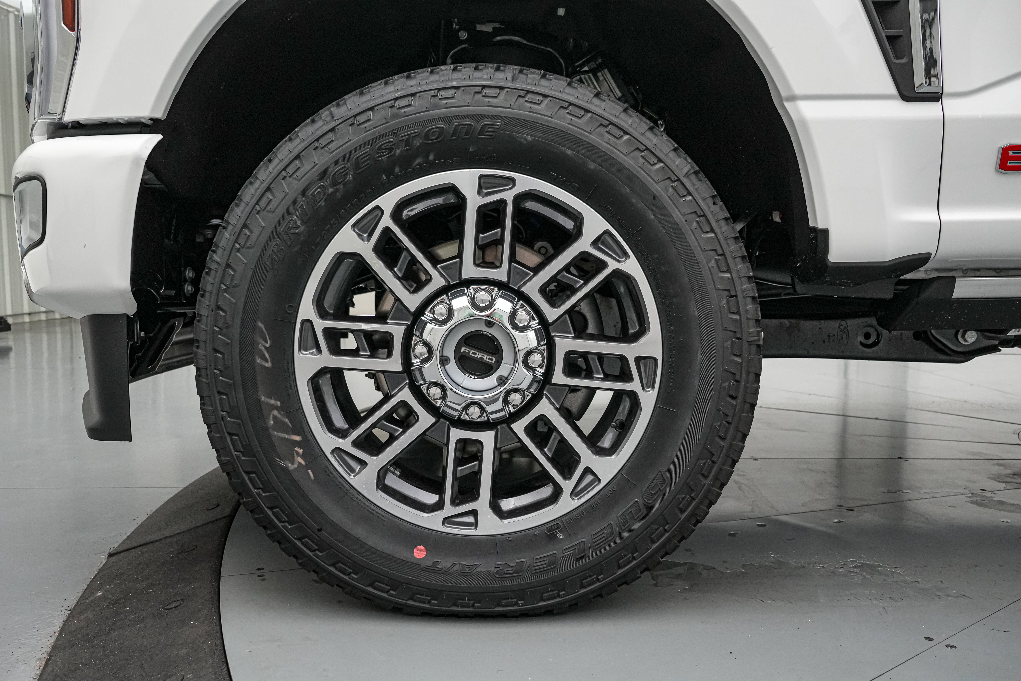 2026 Ford Super Duty F-250 SRW Platinum Plus